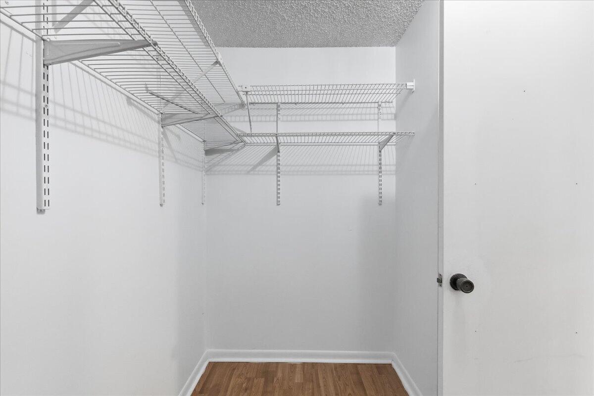 MAPLEWOOD TOWNHOUSES CONDO - Residential Lease