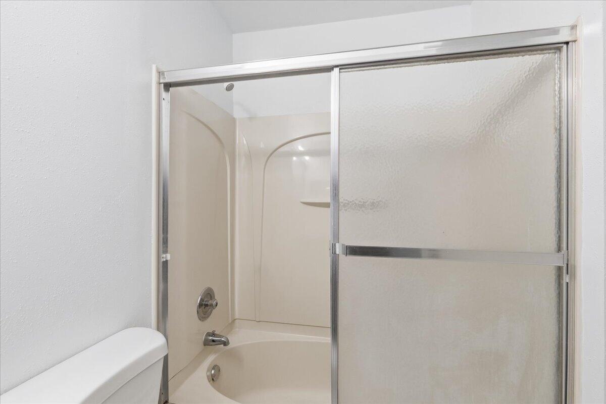 MAPLEWOOD TOWNHOUSES CONDO - Residential Lease