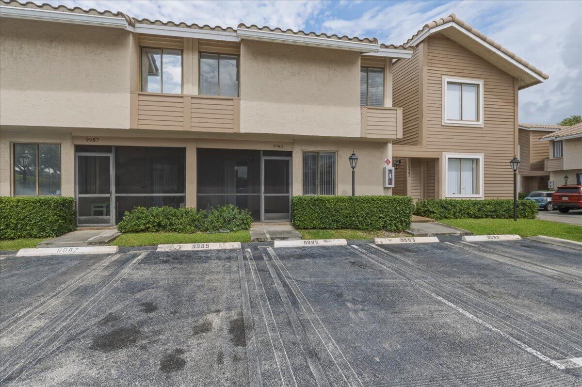 MAPLEWOOD TOWNHOUSES CONDO - Residential Lease