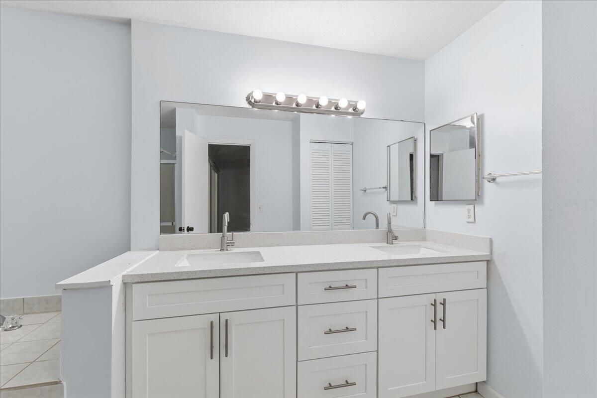 MAPLEWOOD TOWNHOUSES CONDO - Residential Lease