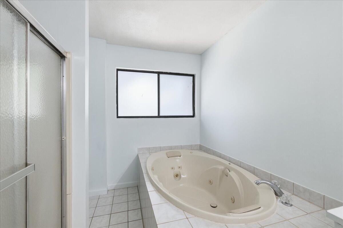 MAPLEWOOD TOWNHOUSES CONDO - Residential Lease