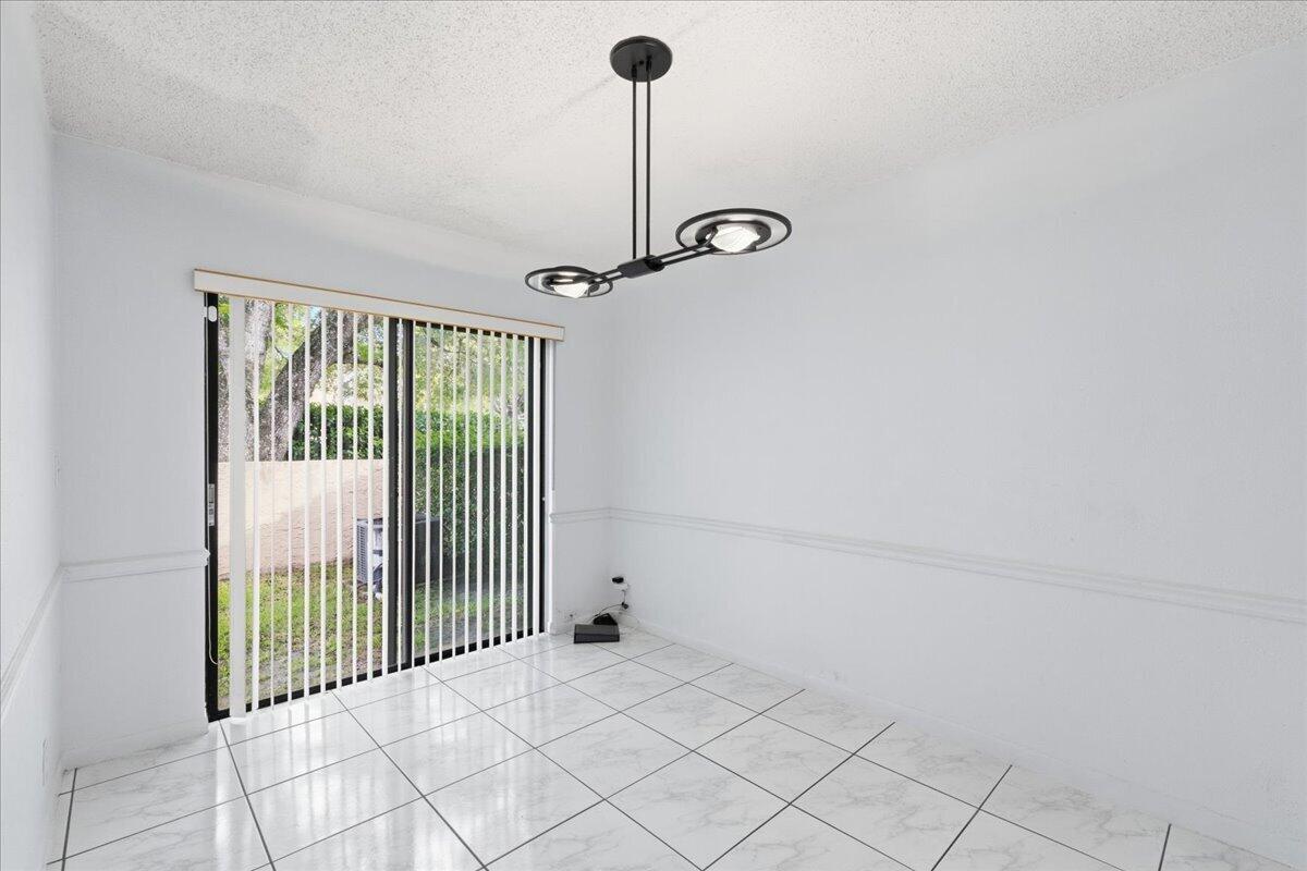 MAPLEWOOD TOWNHOUSES CONDO - Residential Lease