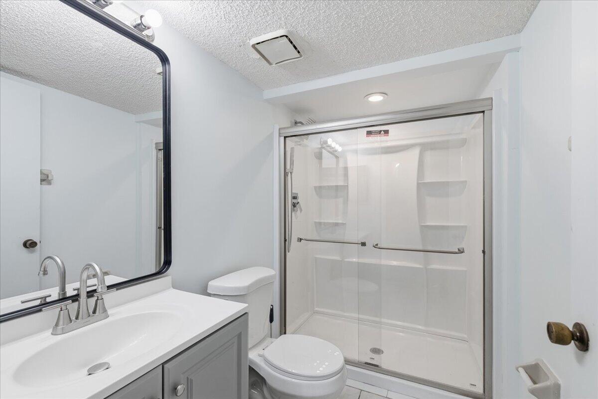 MAPLEWOOD TOWNHOUSES CONDO - Residential Lease