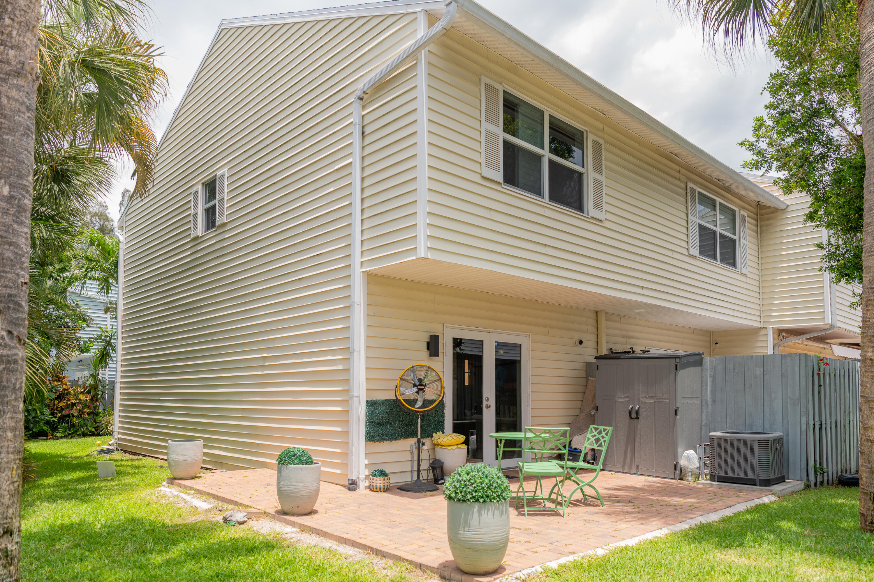 Edgewater Townhomes - Residential Lease