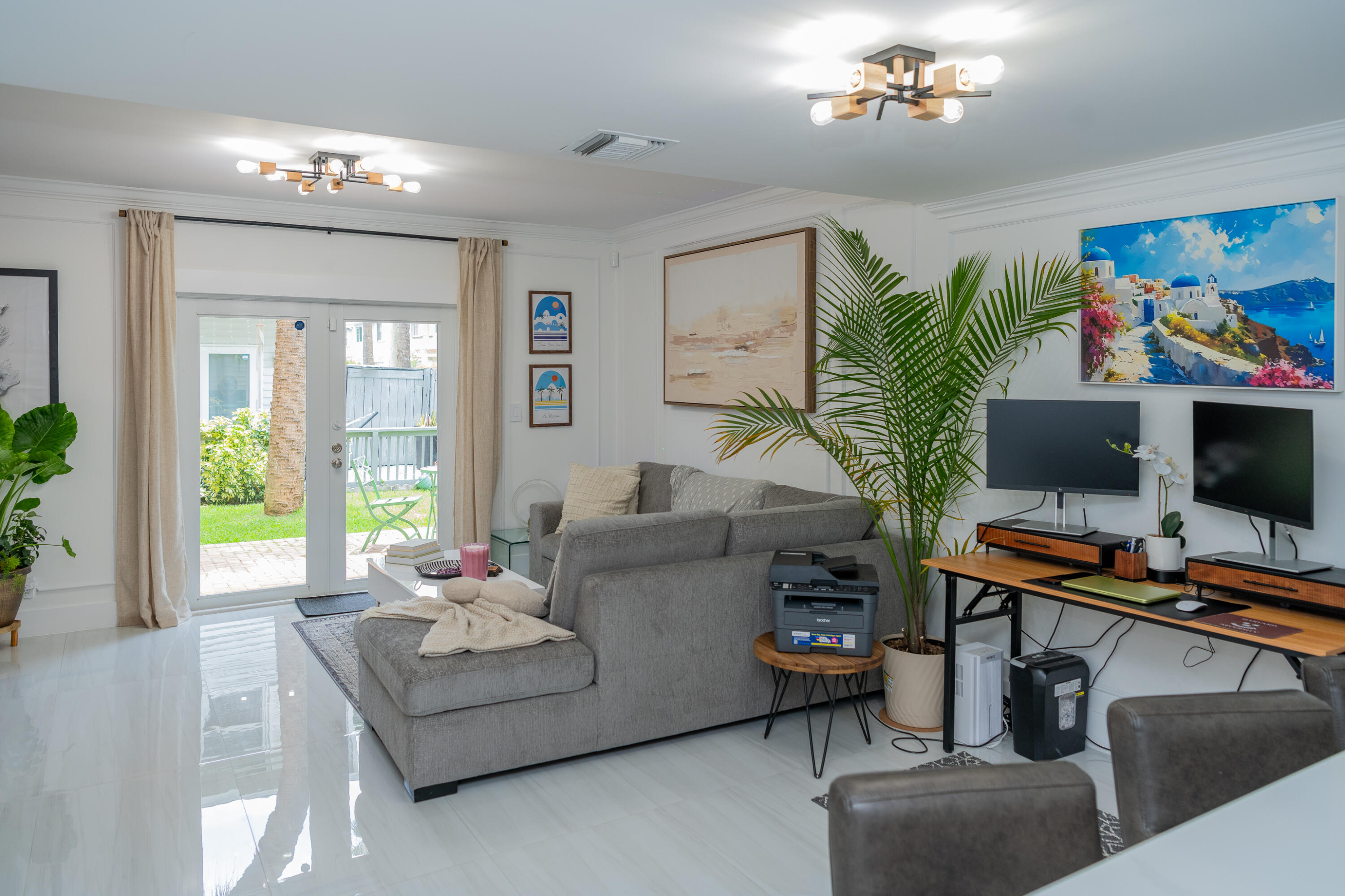 Edgewater Townhomes - Residential Lease