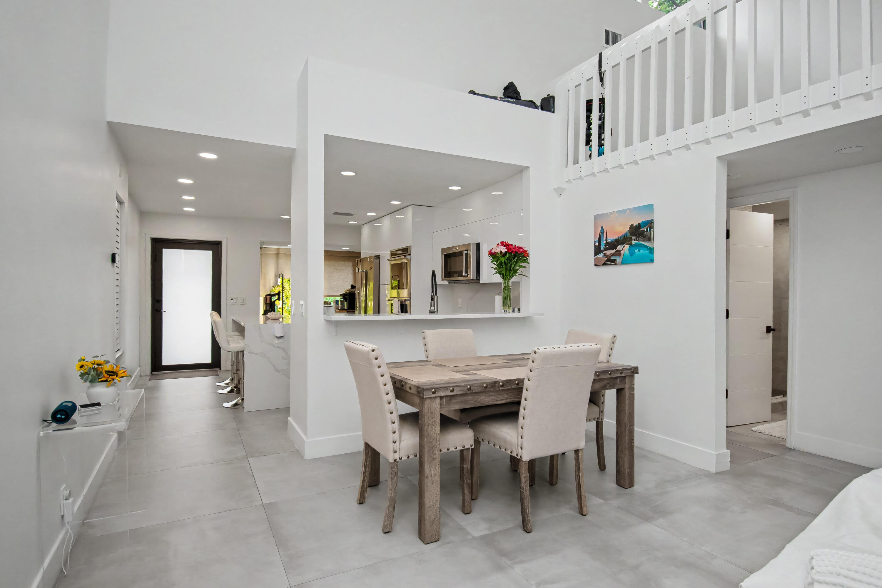 THORNHILL VILLAGE - Residential
