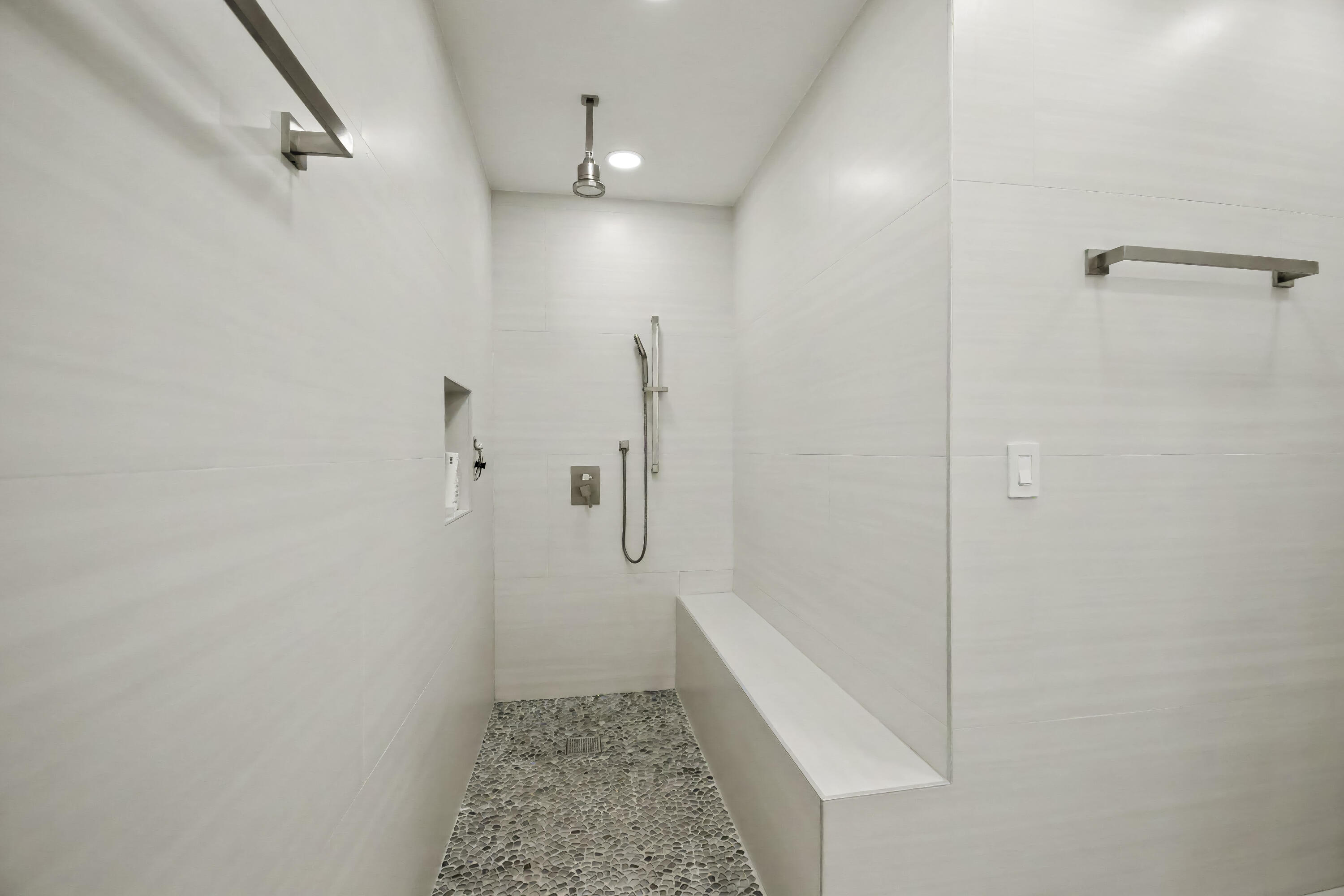 THORNHILL VILLAGE - Residential