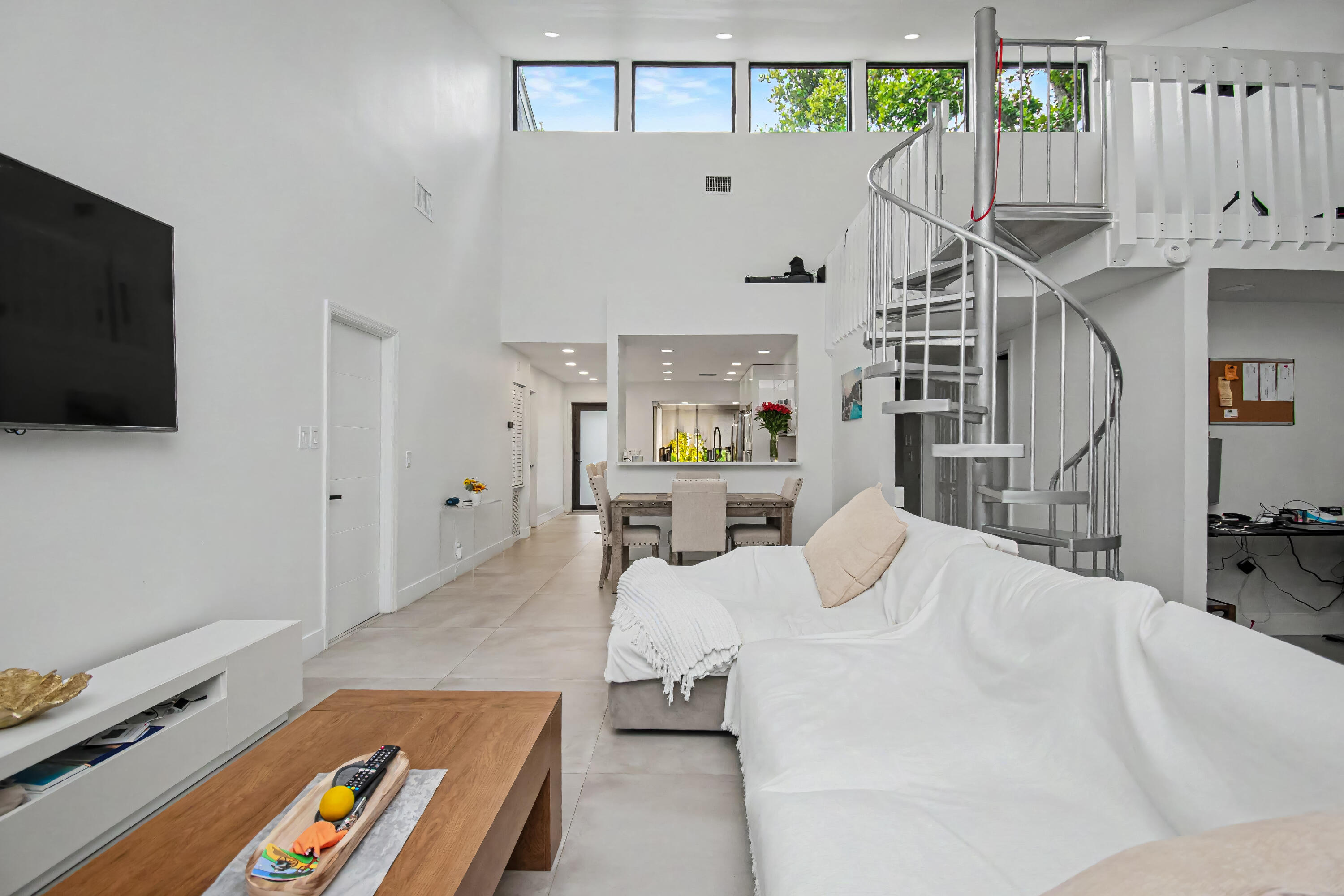 THORNHILL VILLAGE - Residential