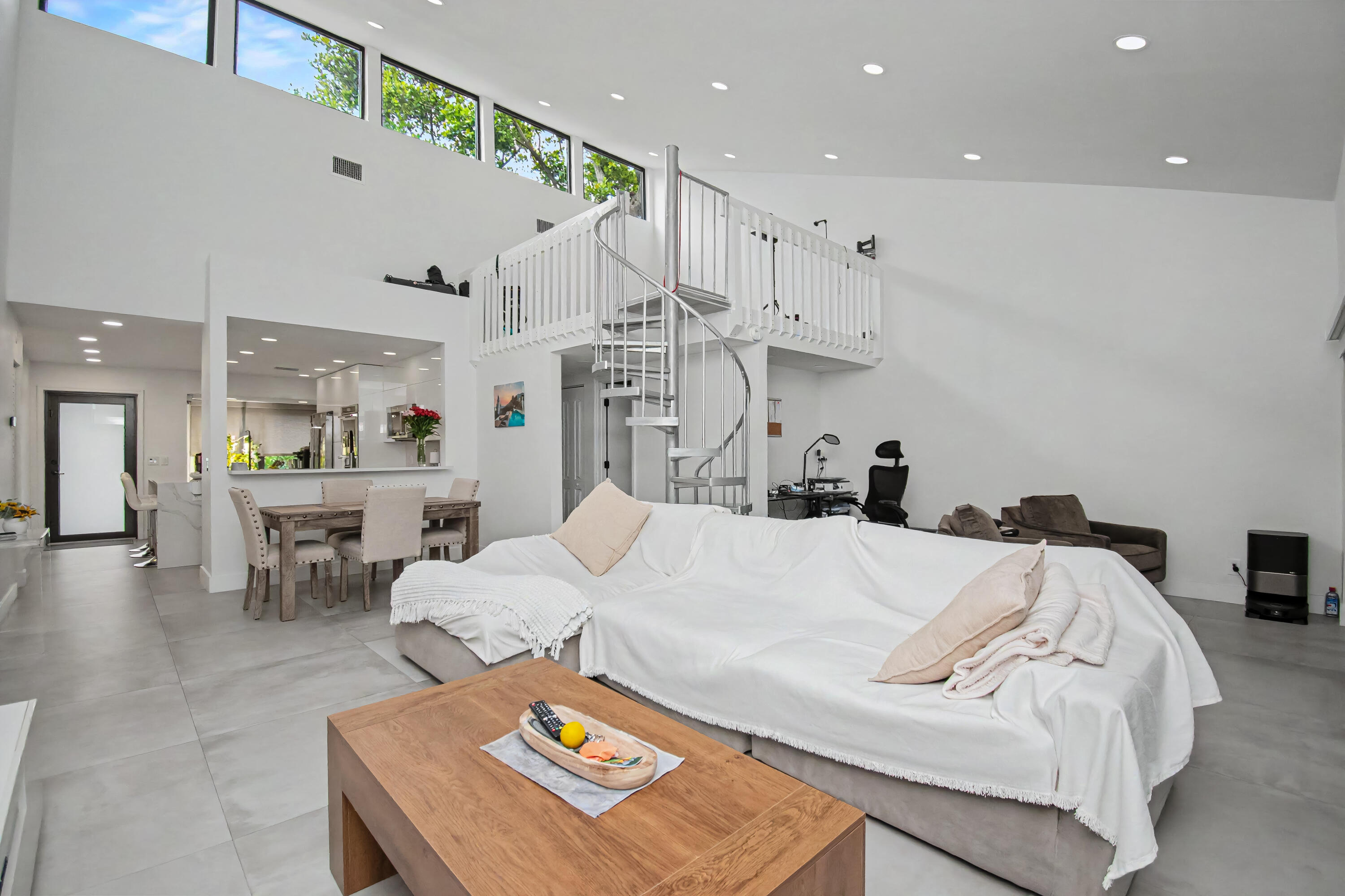 THORNHILL VILLAGE - Residential