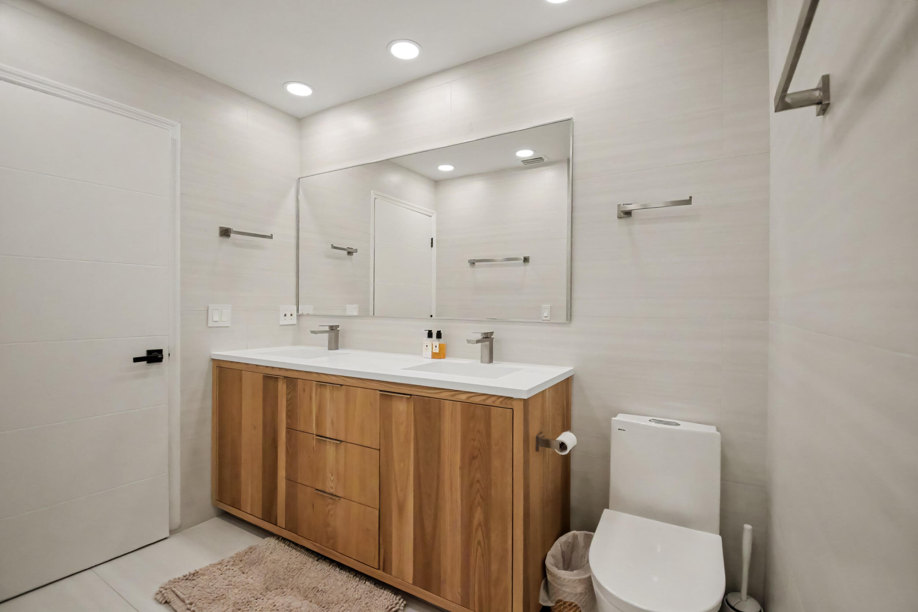 THORNHILL VILLAGE - Residential