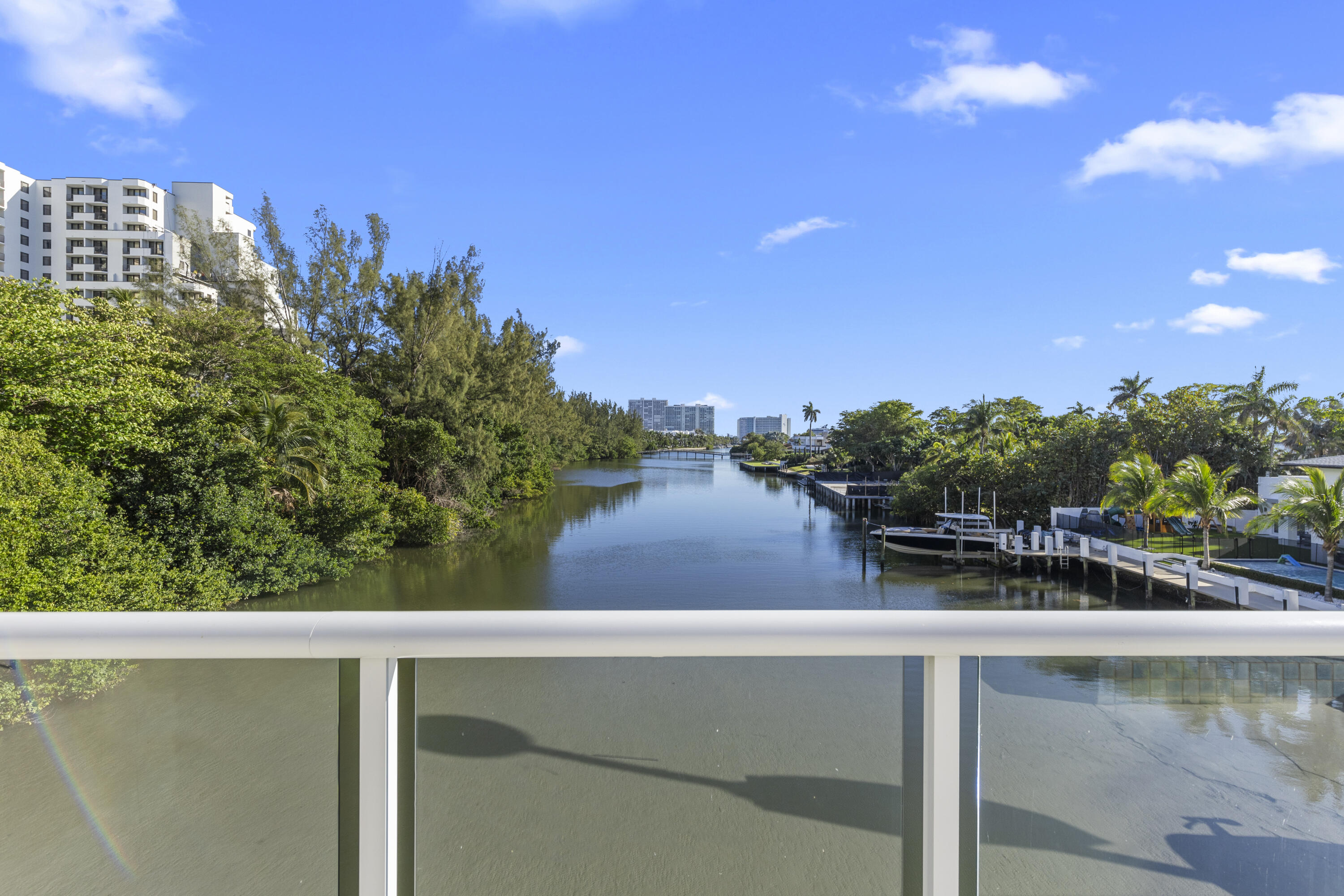 MAYA MARCA CONDO - Residential