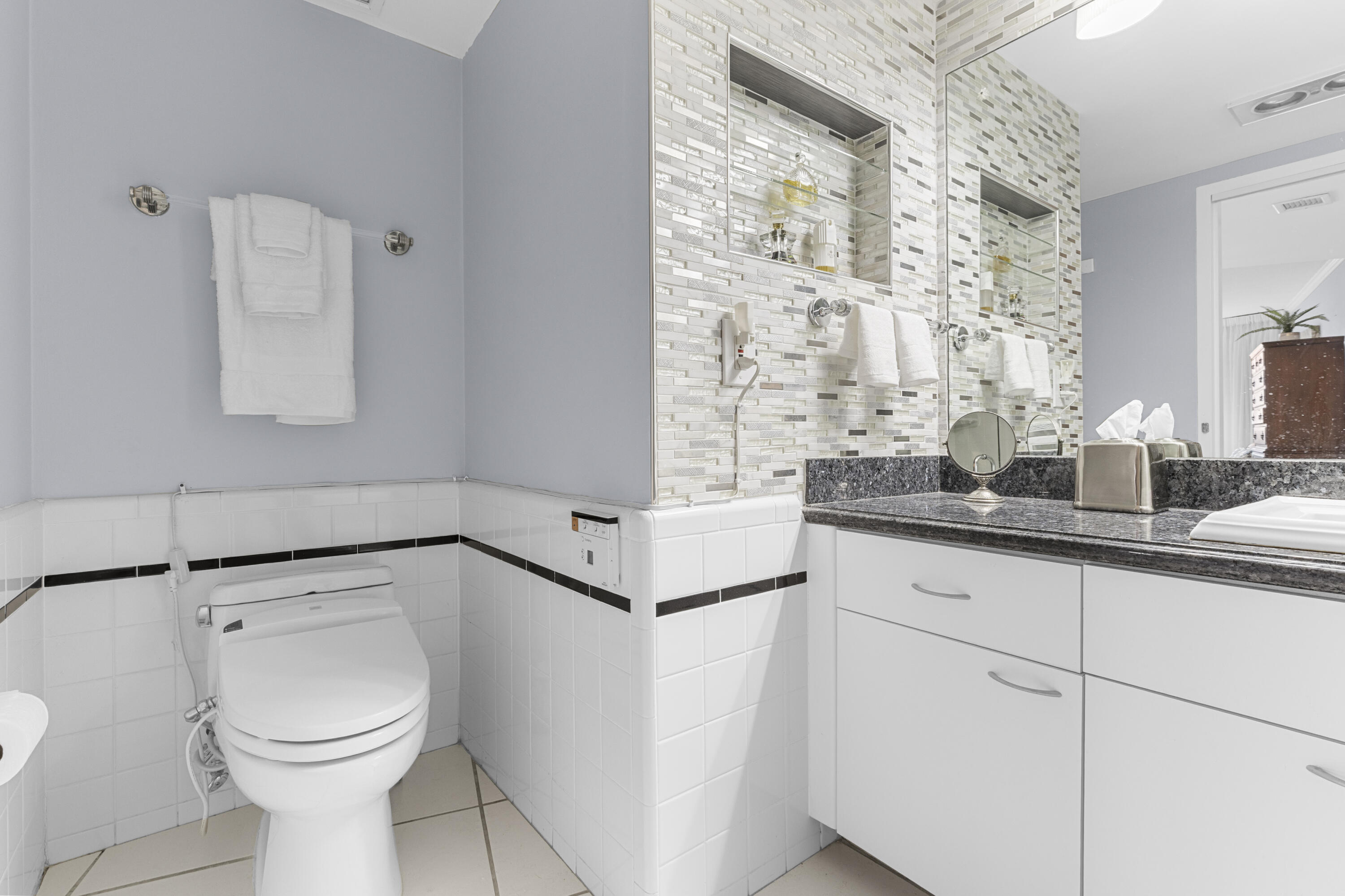 MAYA MARCA CONDO - Residential
