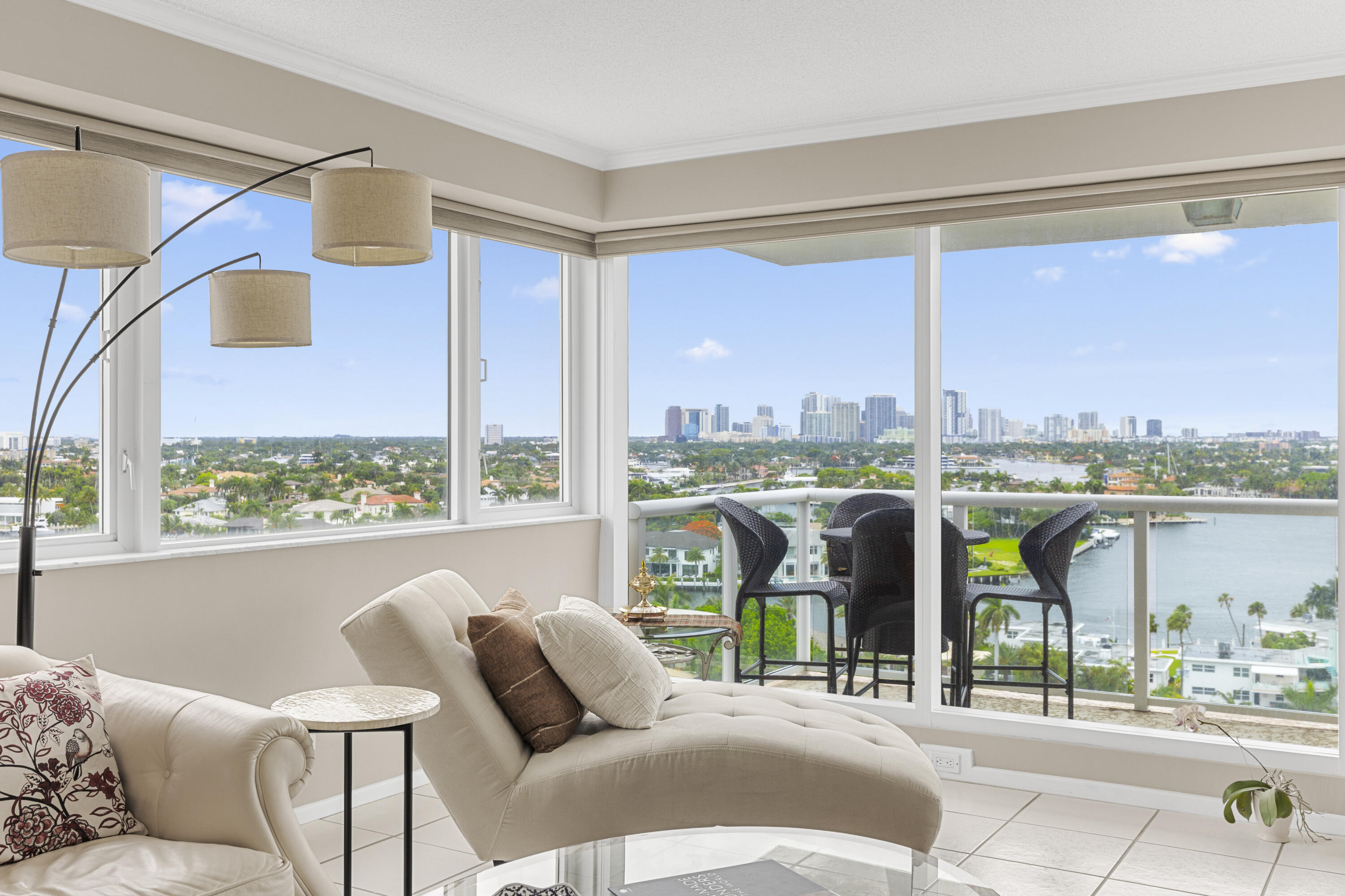 MAYA MARCA CONDO - Residential