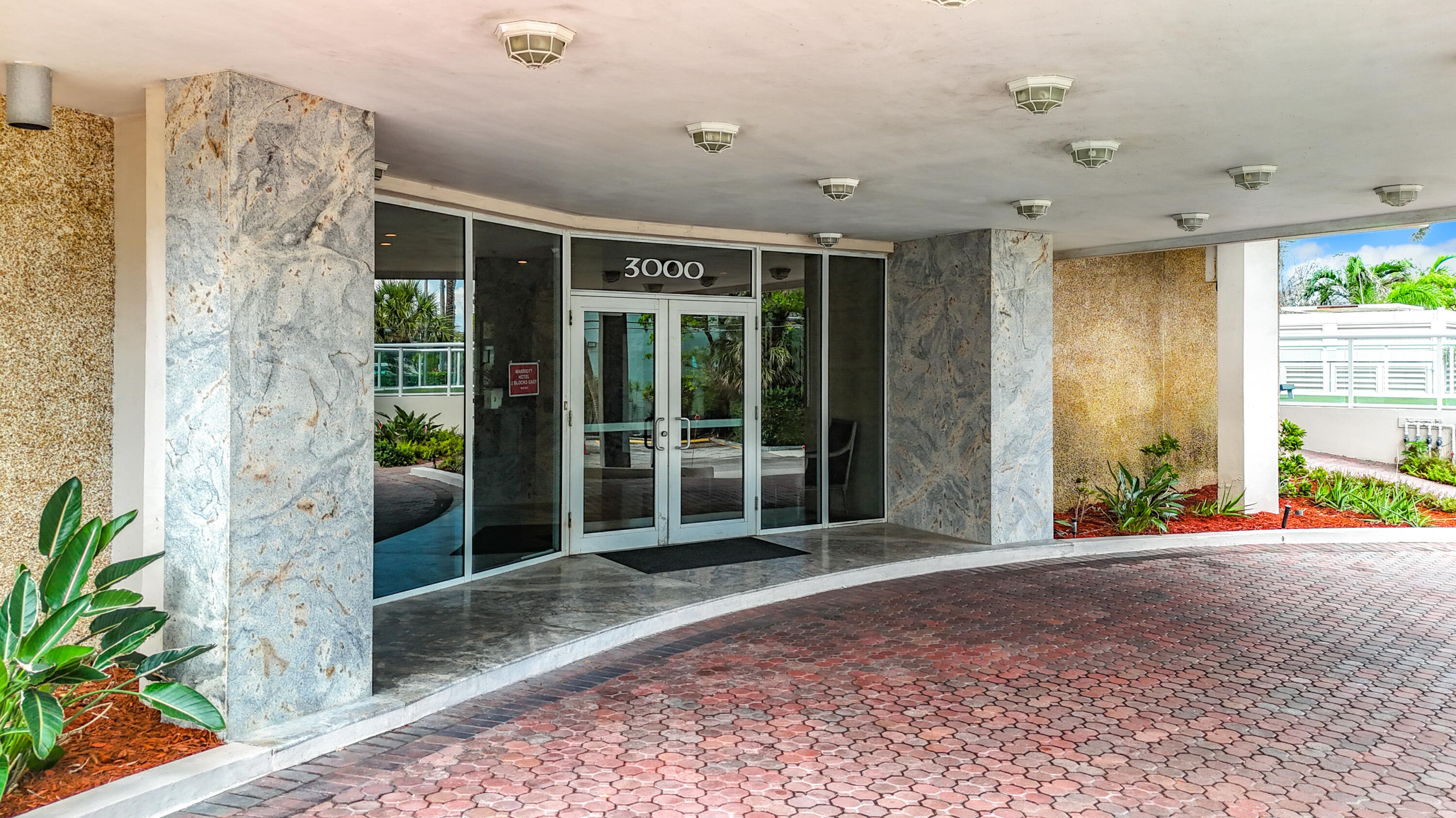 MAYA MARCA CONDO - Residential