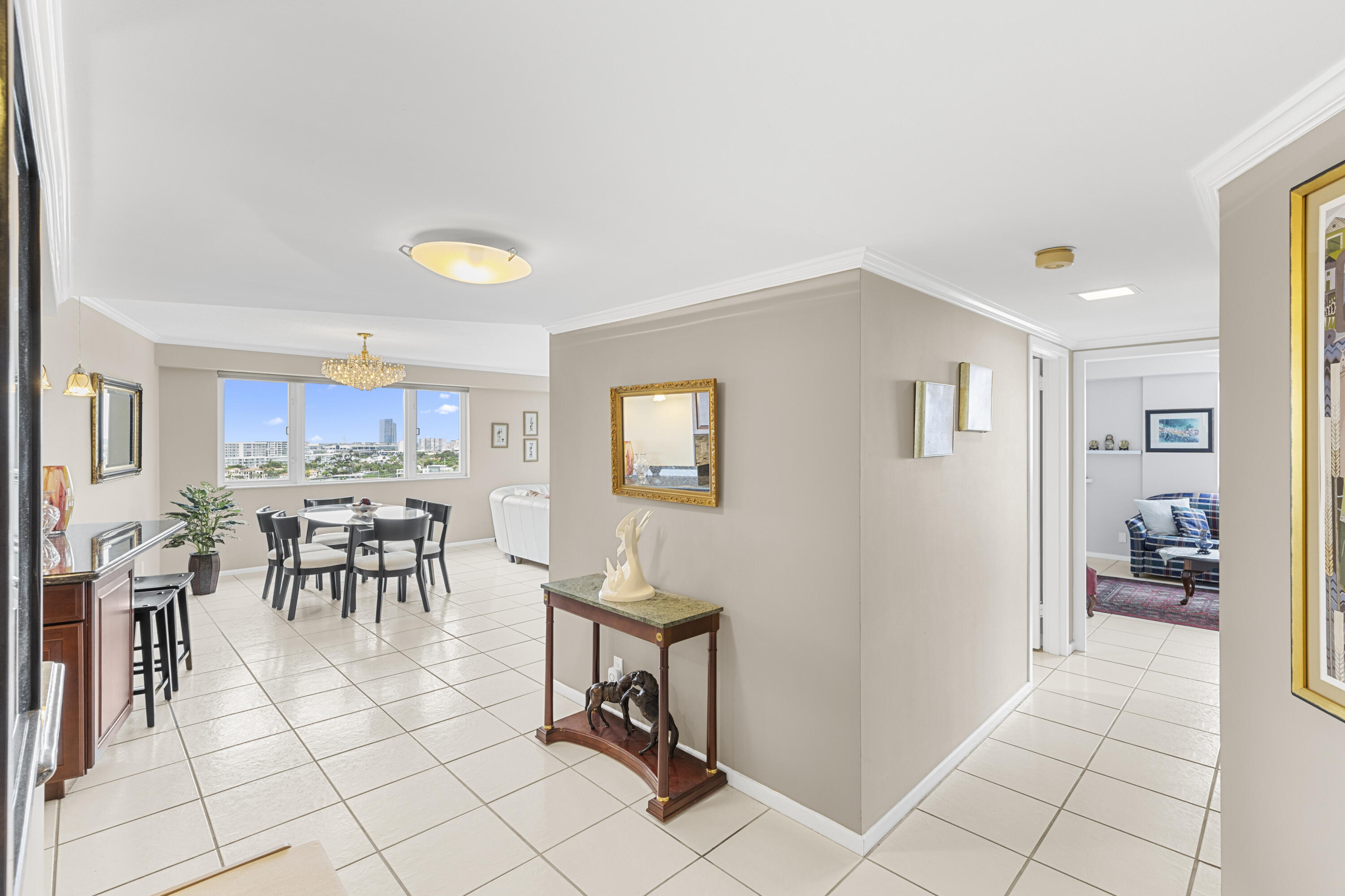 MAYA MARCA CONDO - Residential