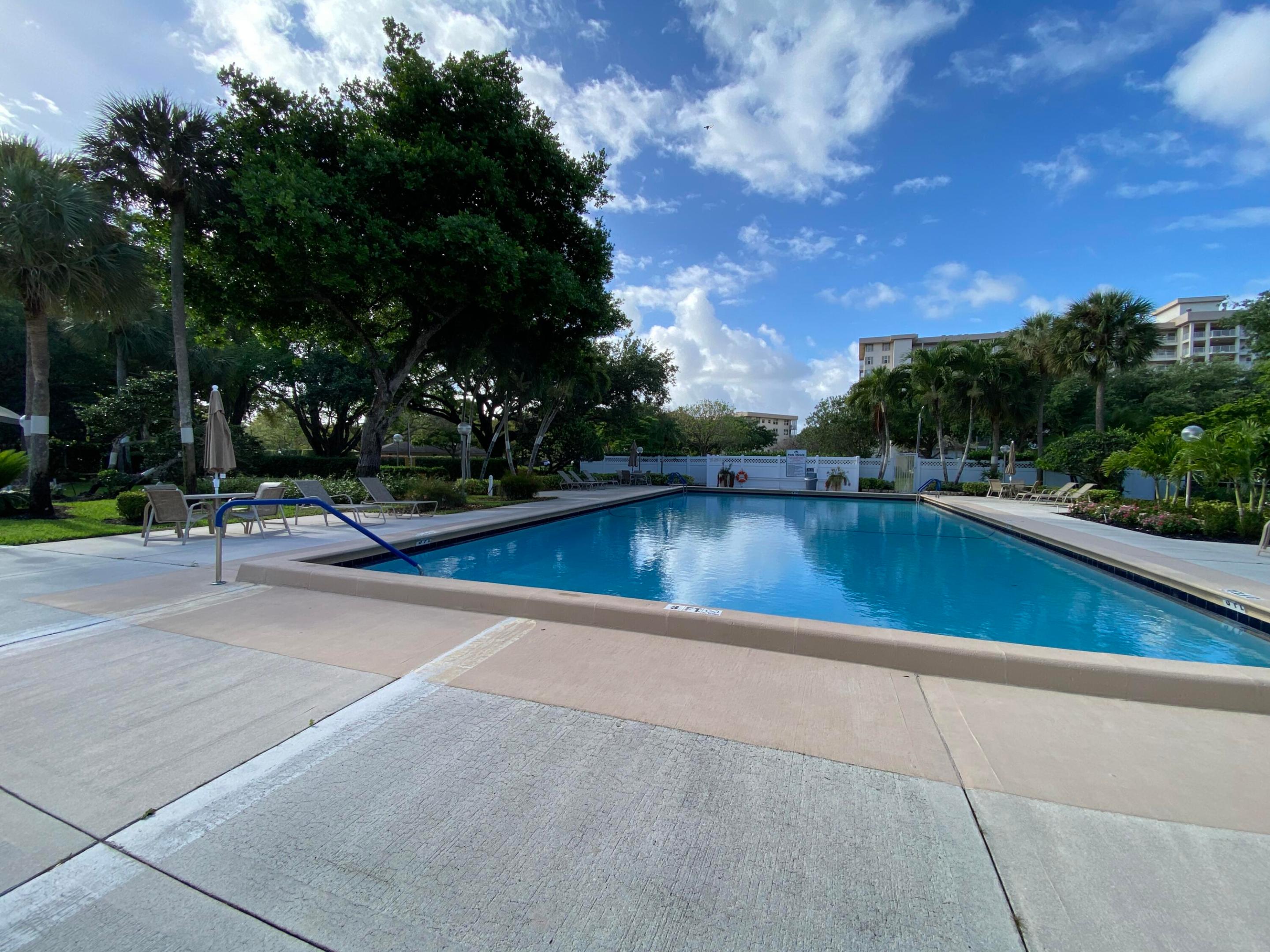 NO 116 PALM-AIRE COUNTRY CLUB - Residential Lease