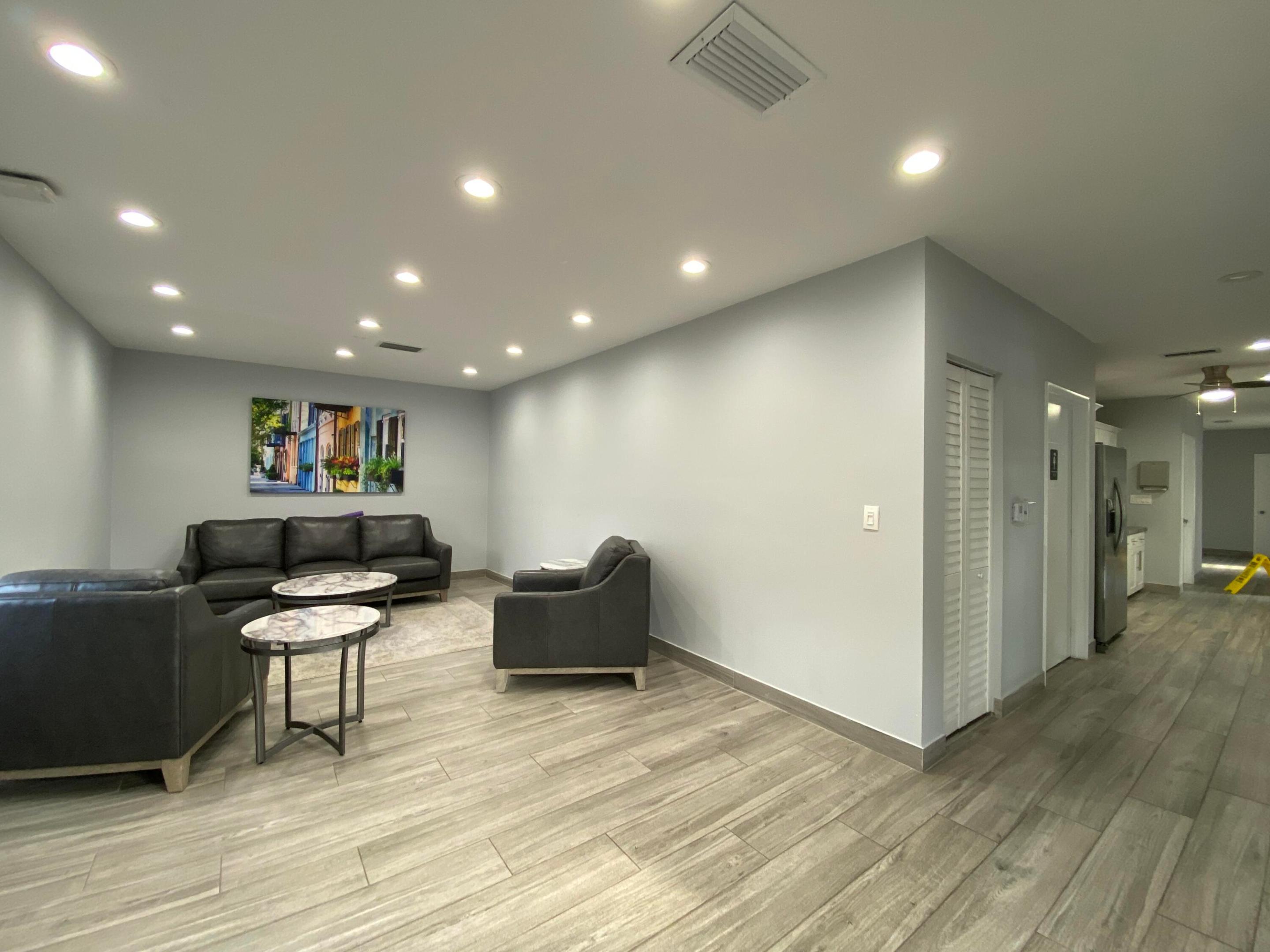 NO 116 PALM-AIRE COUNTRY CLUB - Residential Lease