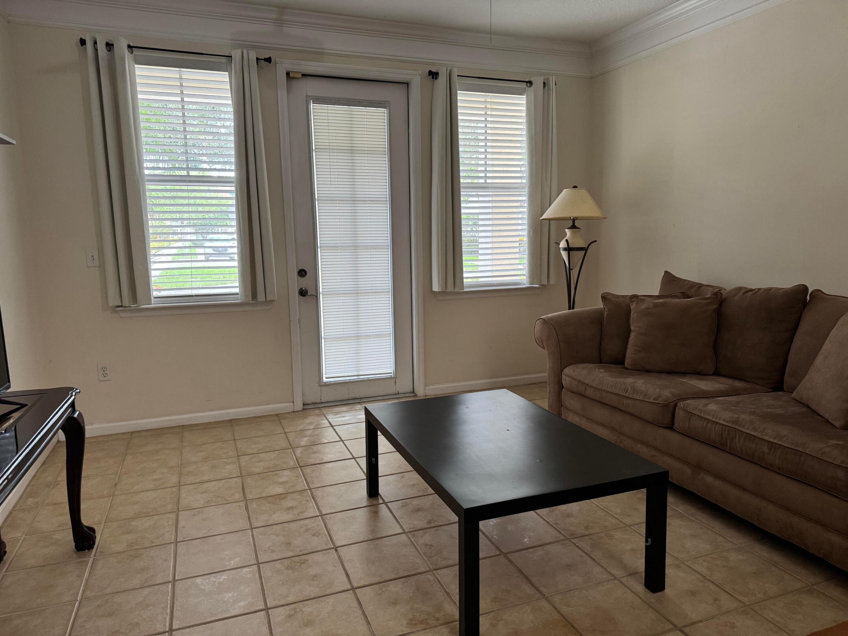 SOMERSET AT ABACOA CONDO - Residential Lease