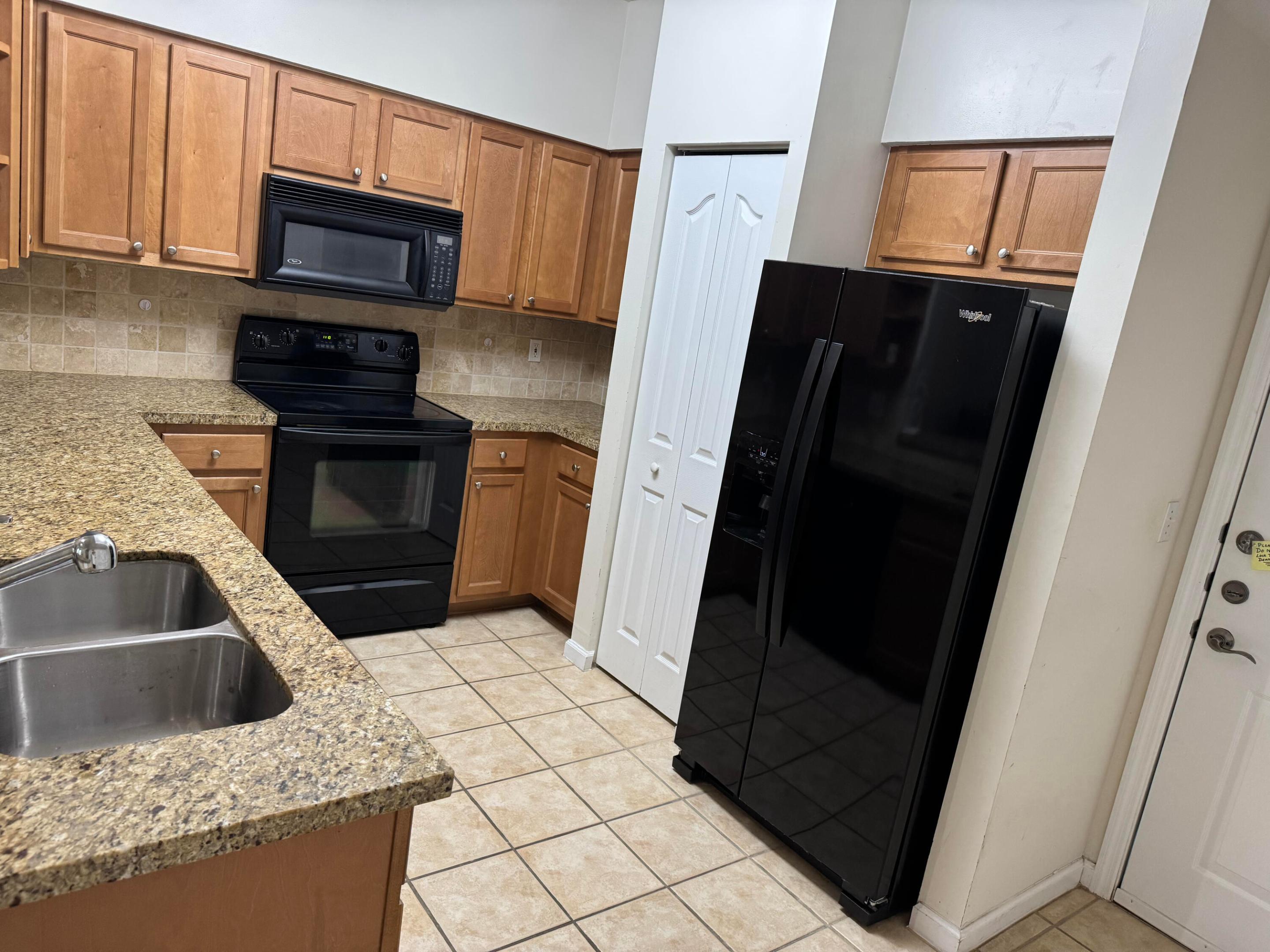 SOMERSET AT ABACOA CONDO - Residential Lease