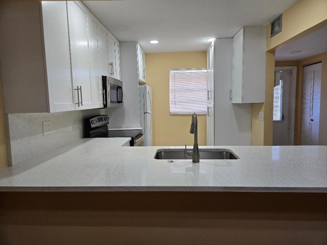 LAGO DEL REY CONDO - Residential Lease