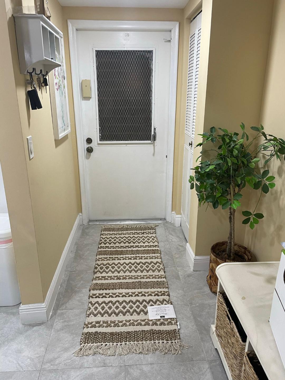 LAGO DEL REY CONDO - Residential Lease