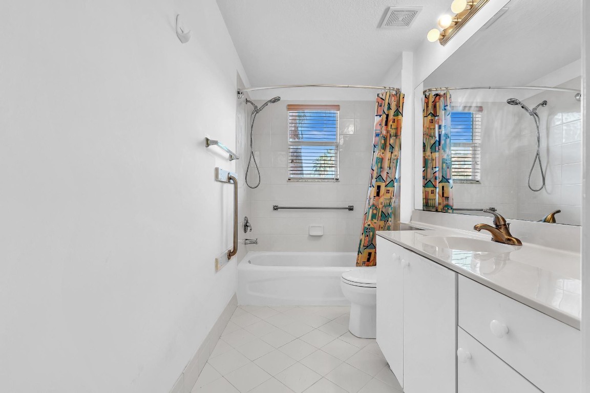 YARDLEY CONDOMINIUM - Residential