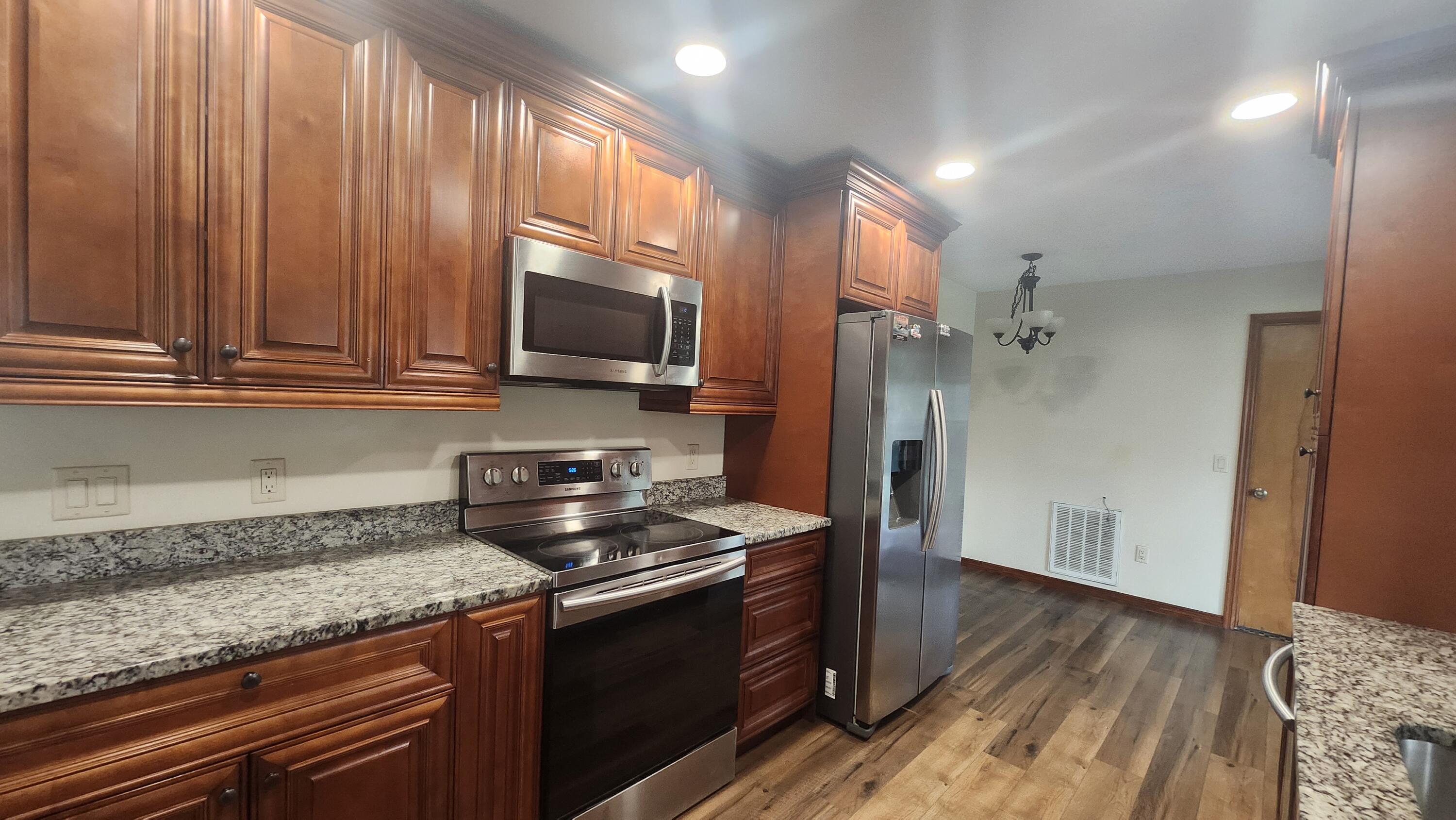 PORT ST LUCIE SECTION 3 - Residential Lease