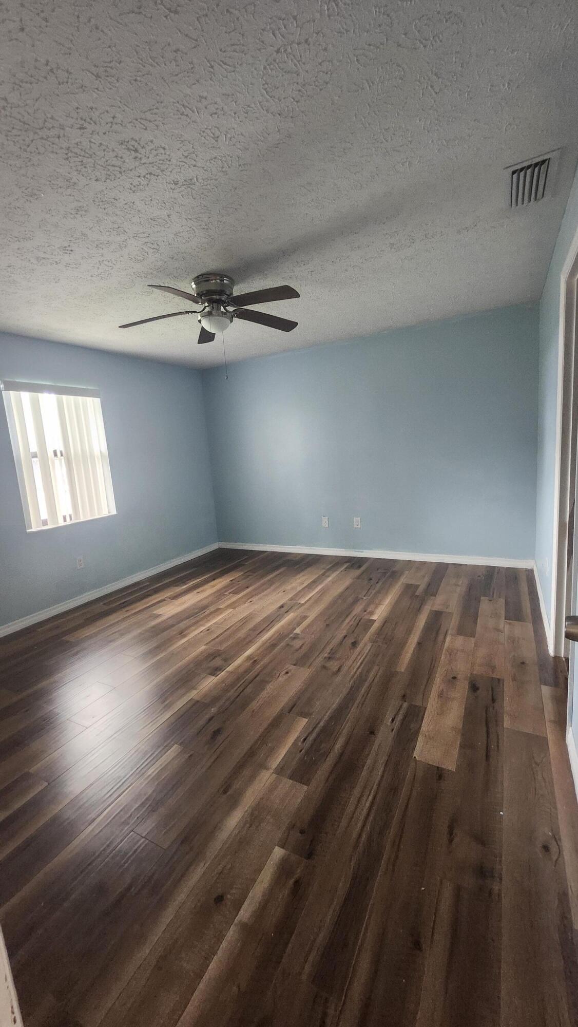 PORT ST LUCIE SECTION 3 - Residential Lease