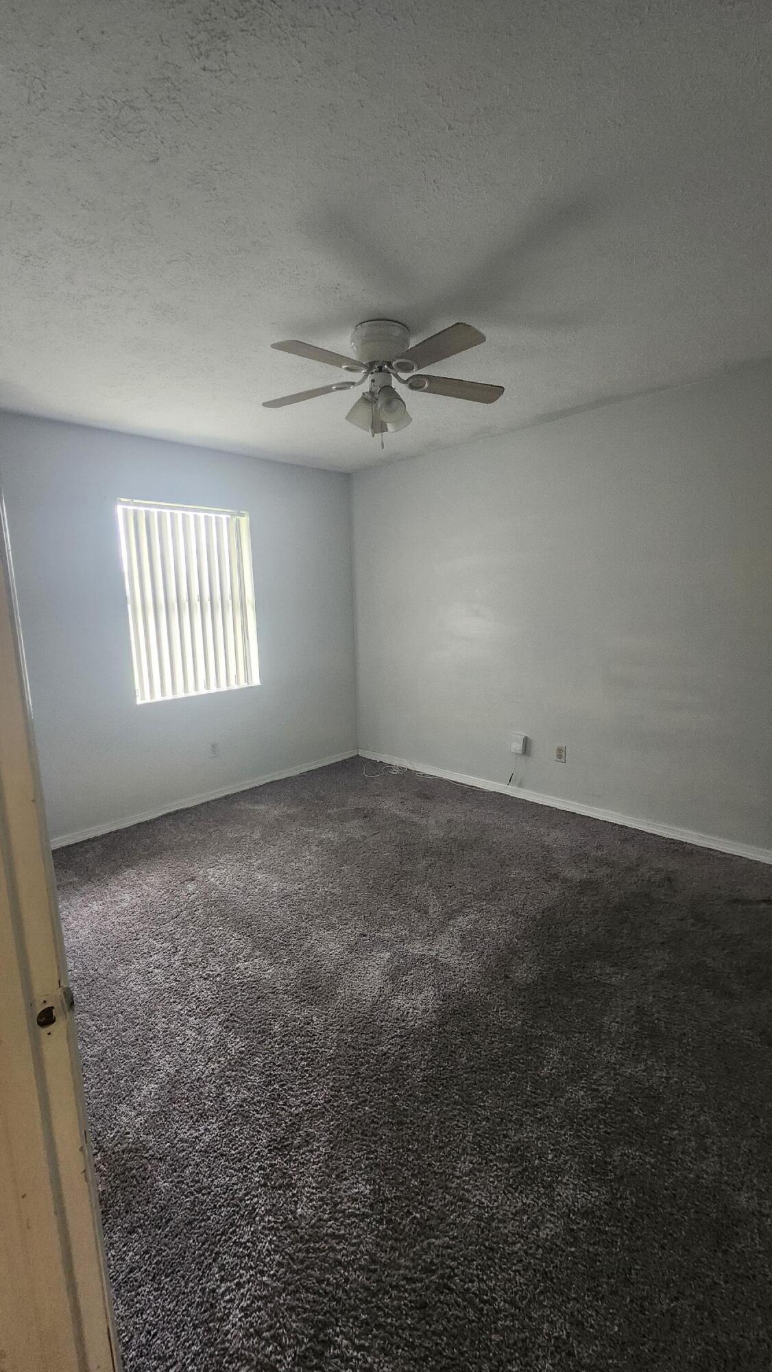 PORT ST LUCIE SECTION 3 - Residential Lease