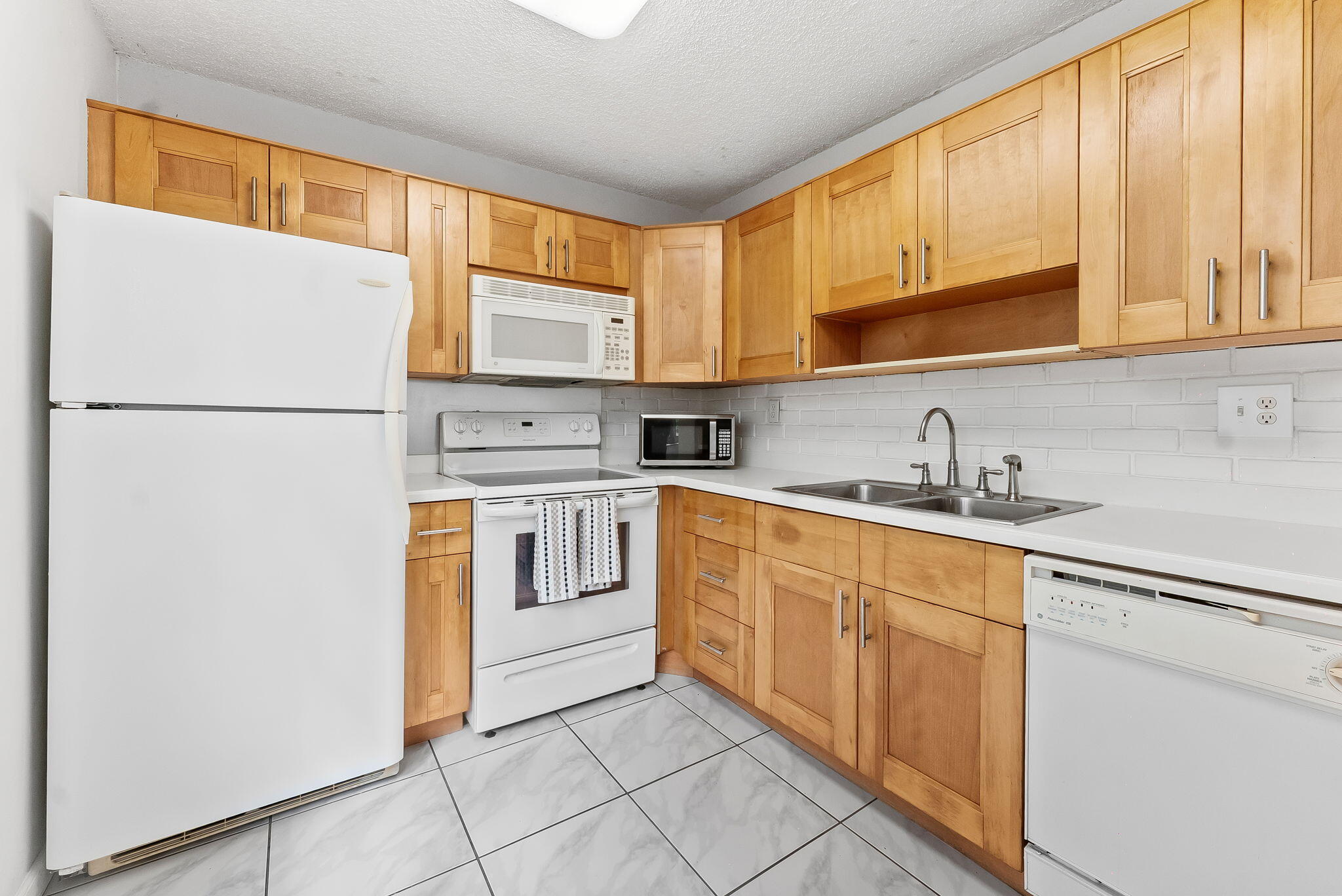 EVERGREEN SIX OF PINE ISLAND - Residential