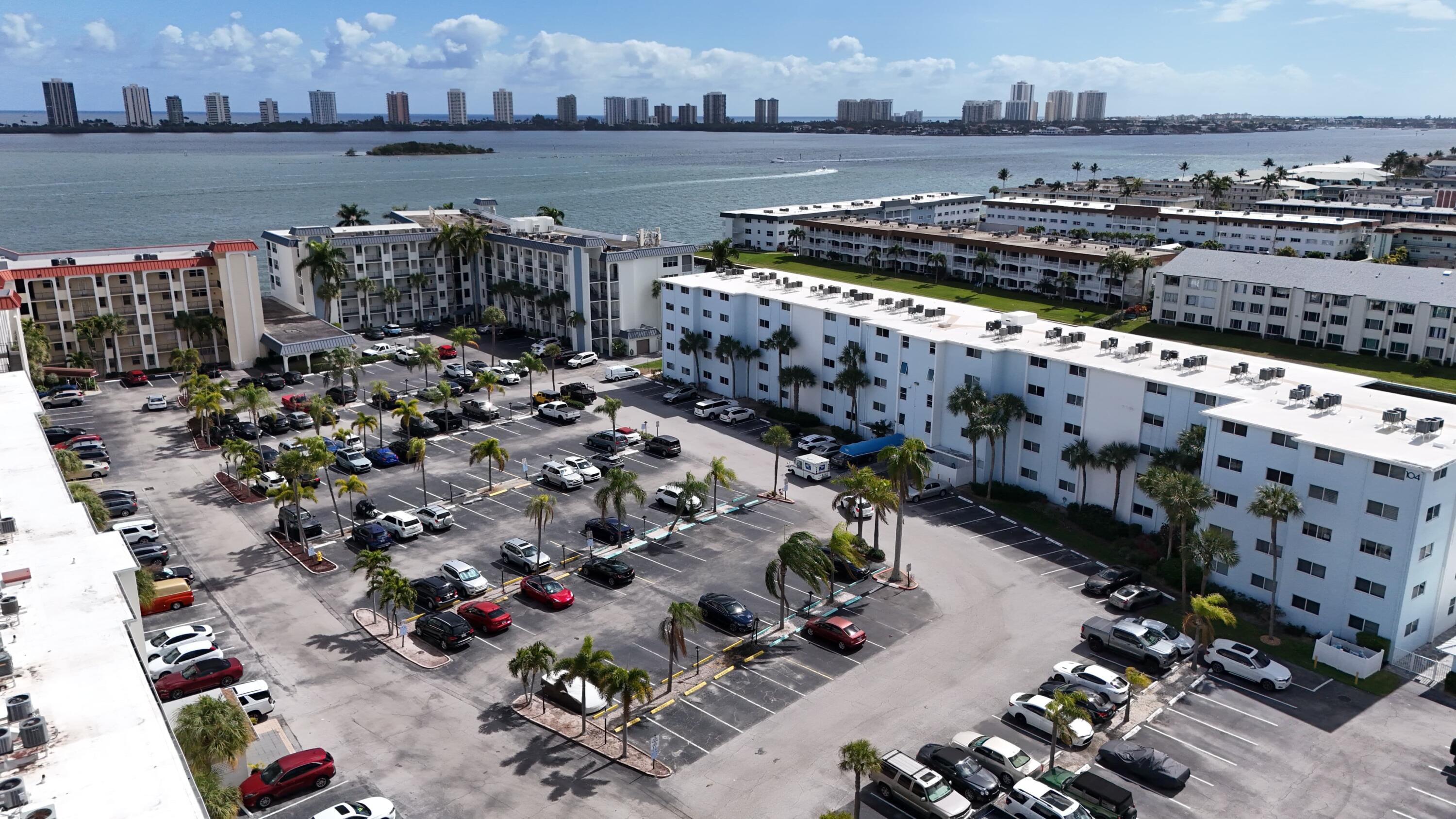 PARADISE VILLAS CONDO - Residential