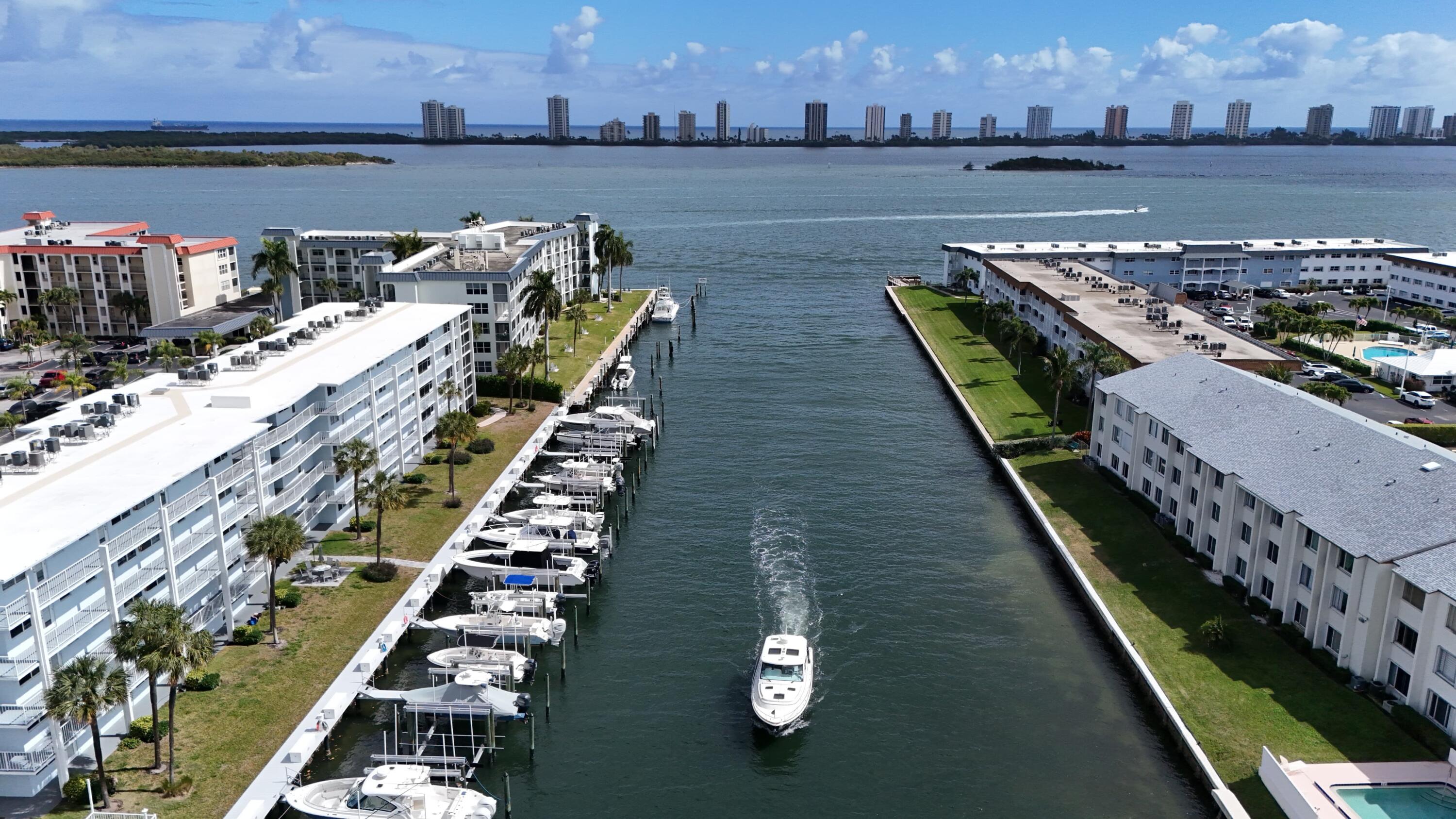 PARADISE VILLAS CONDO - Residential