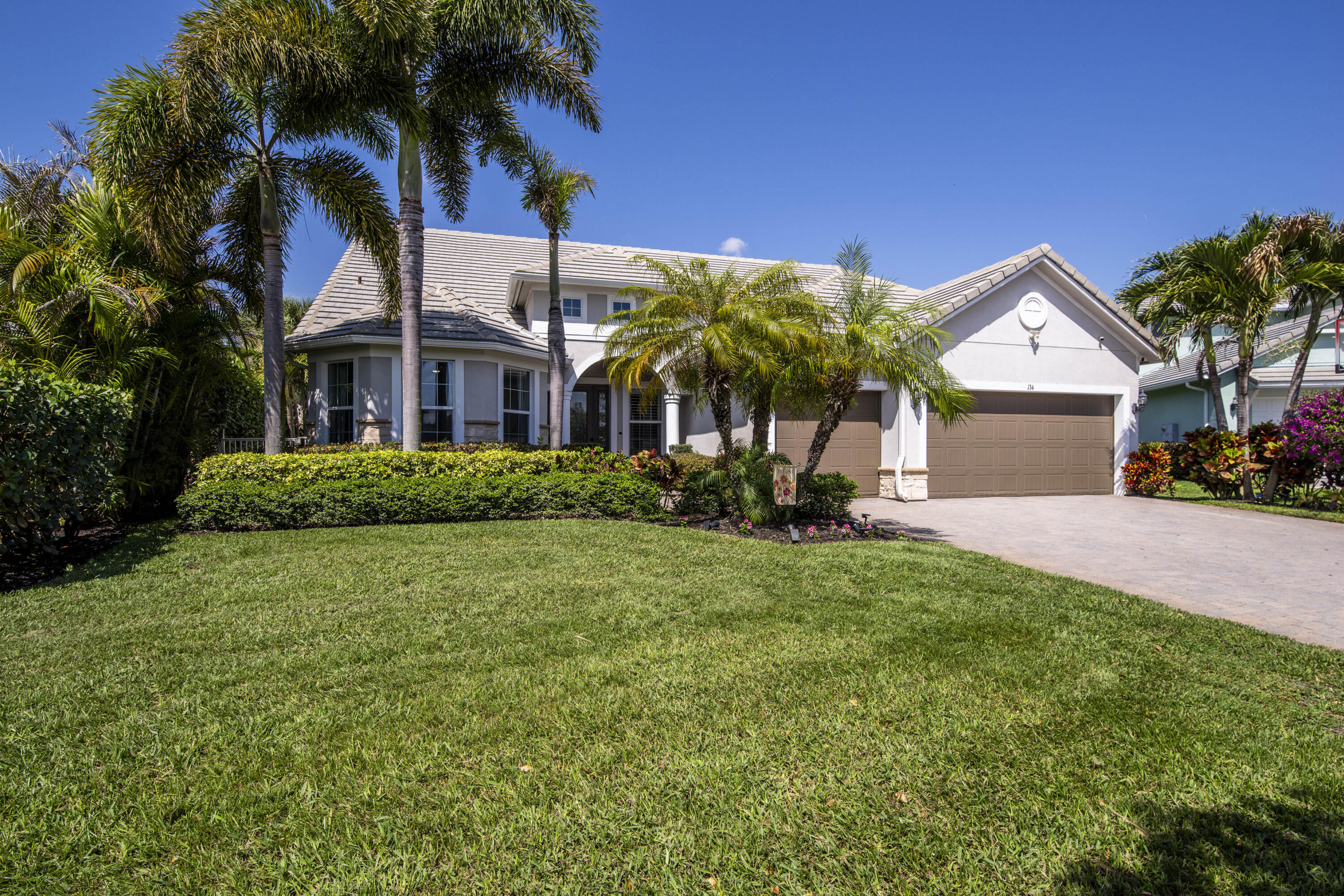 Shores Pointe - Residential