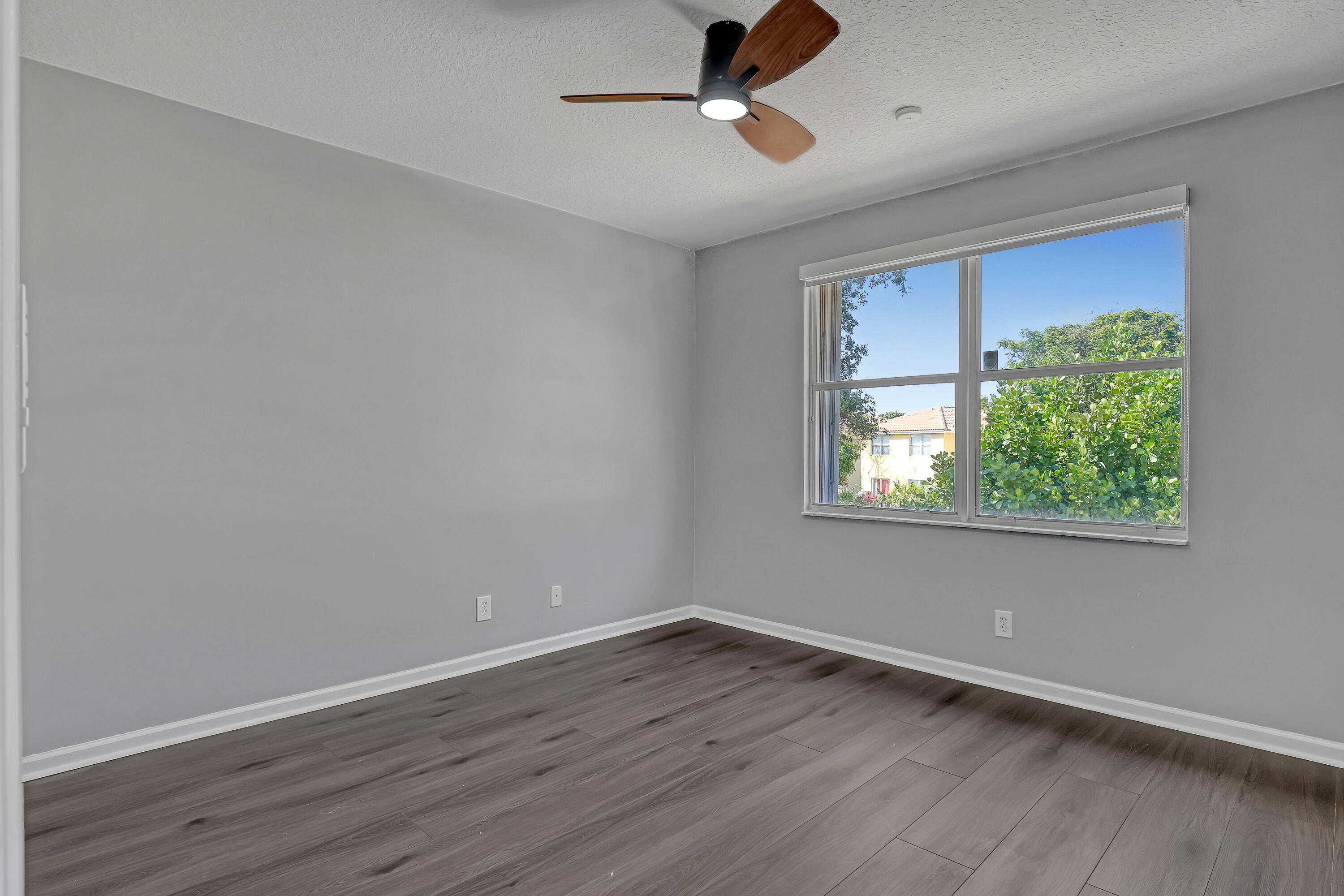 LIBERTY BAY - Residential Lease