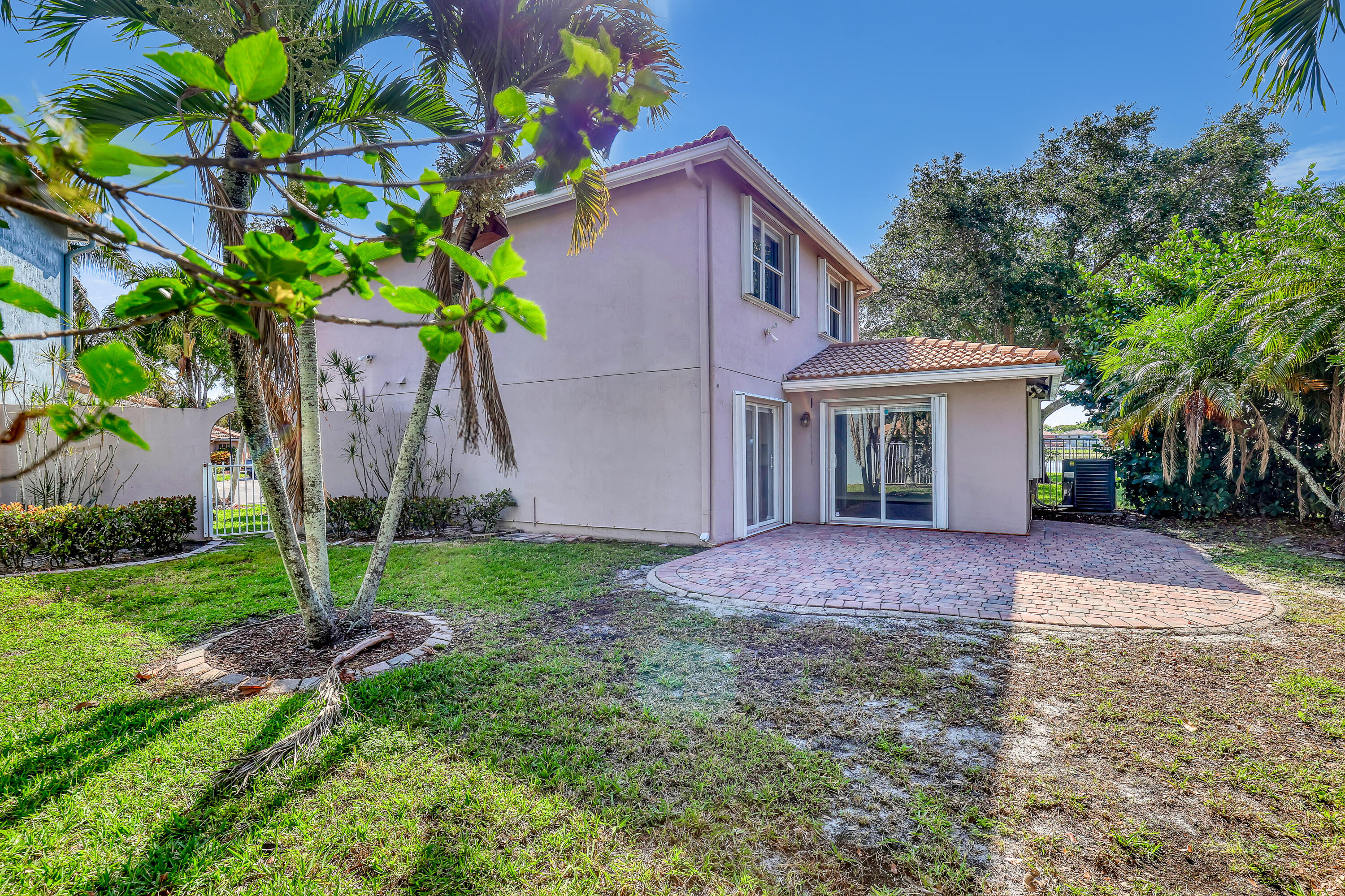 LIBERTY BAY - Residential Lease