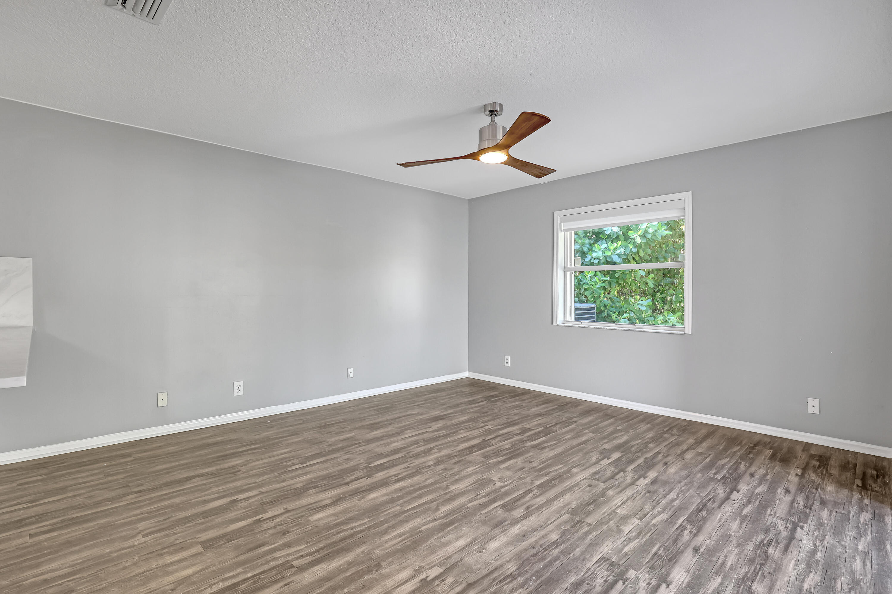 LIBERTY BAY - Residential Lease