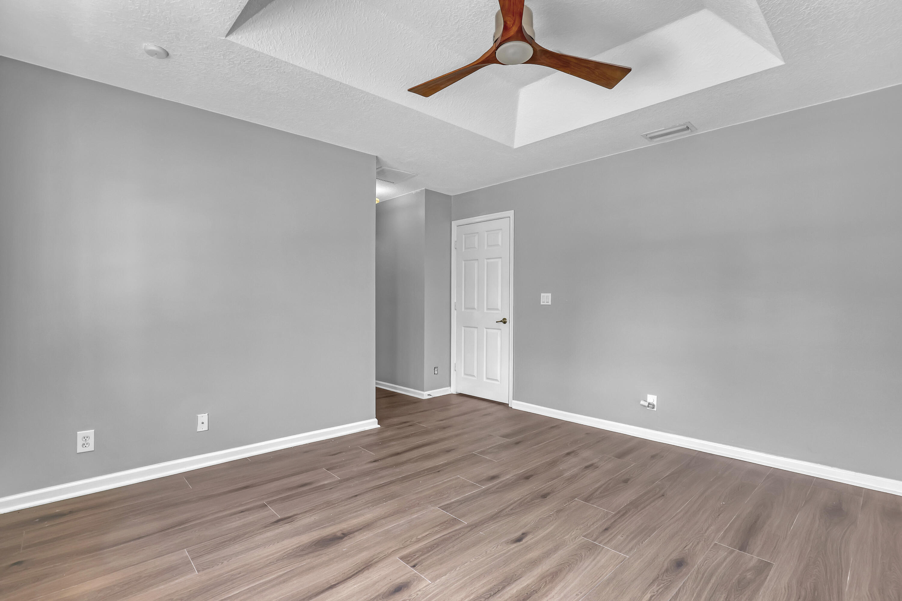 LIBERTY BAY - Residential Lease