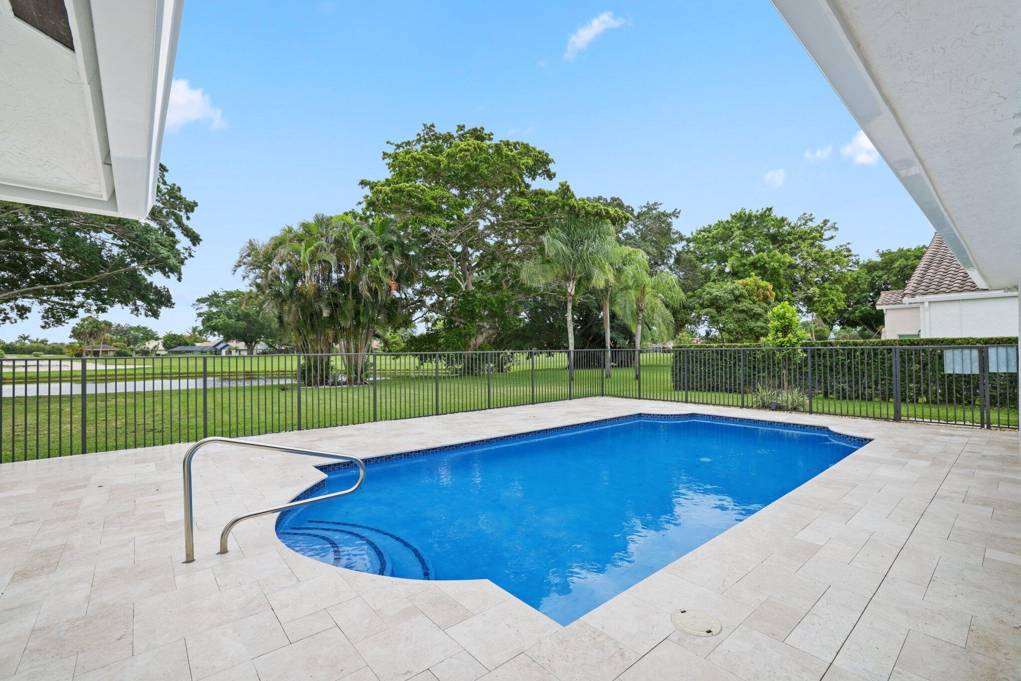 BOCA GREENS - Residential