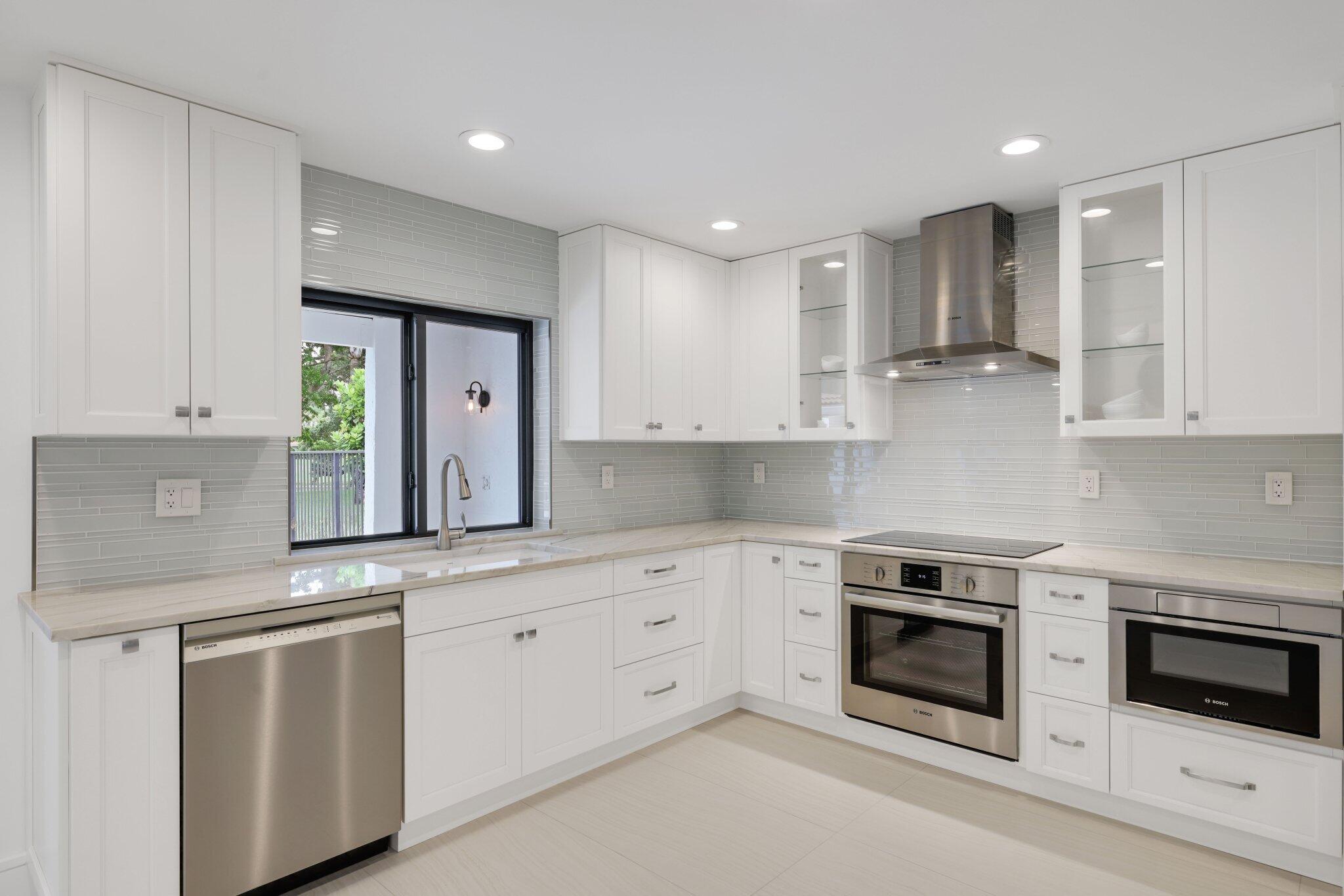 BOCA GREENS - Residential