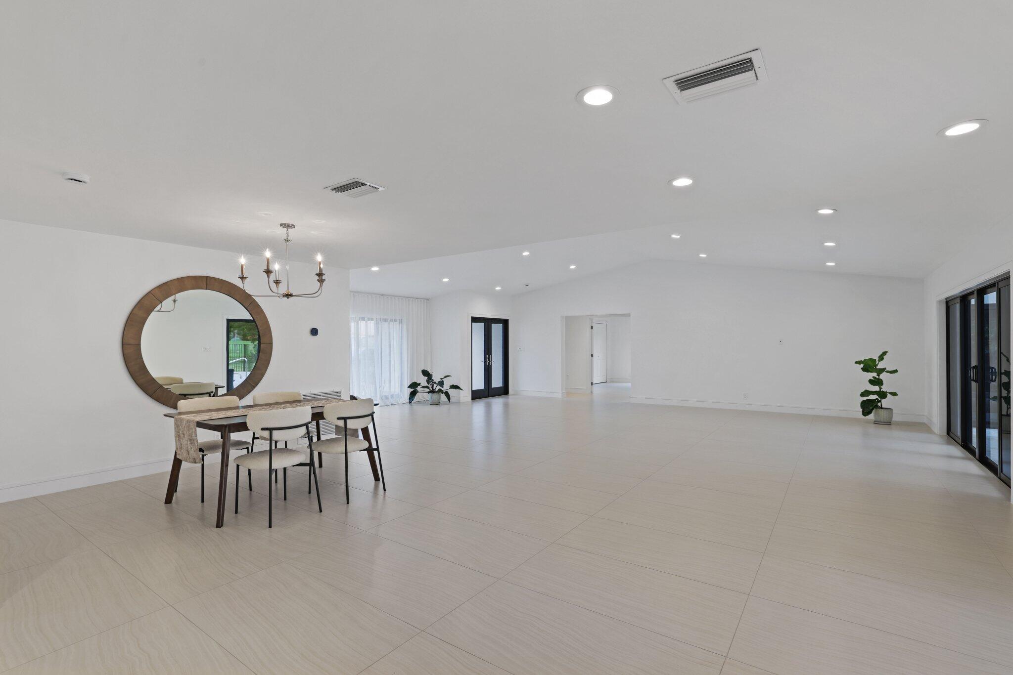 BOCA GREENS - Residential
