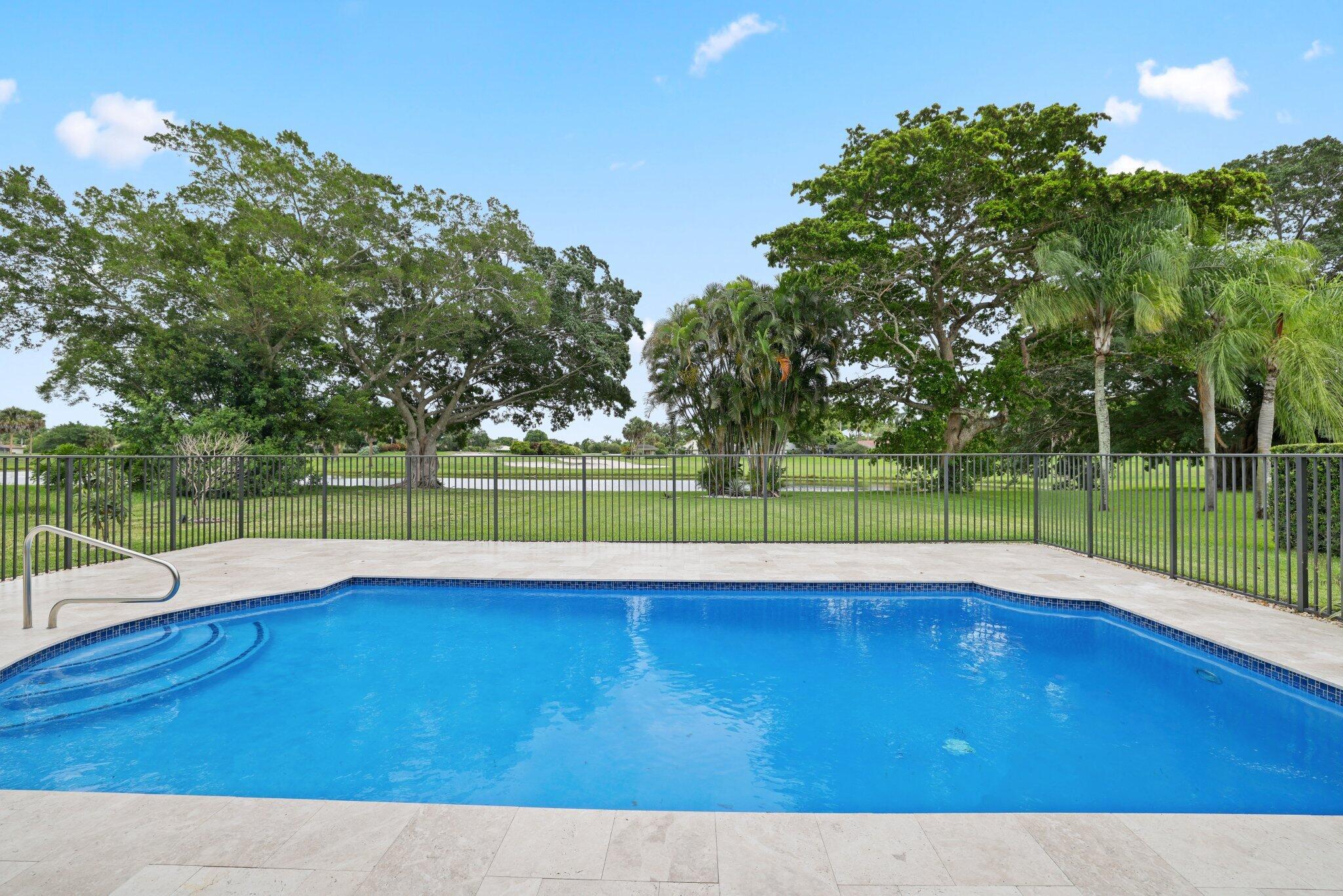 BOCA GREENS - Residential