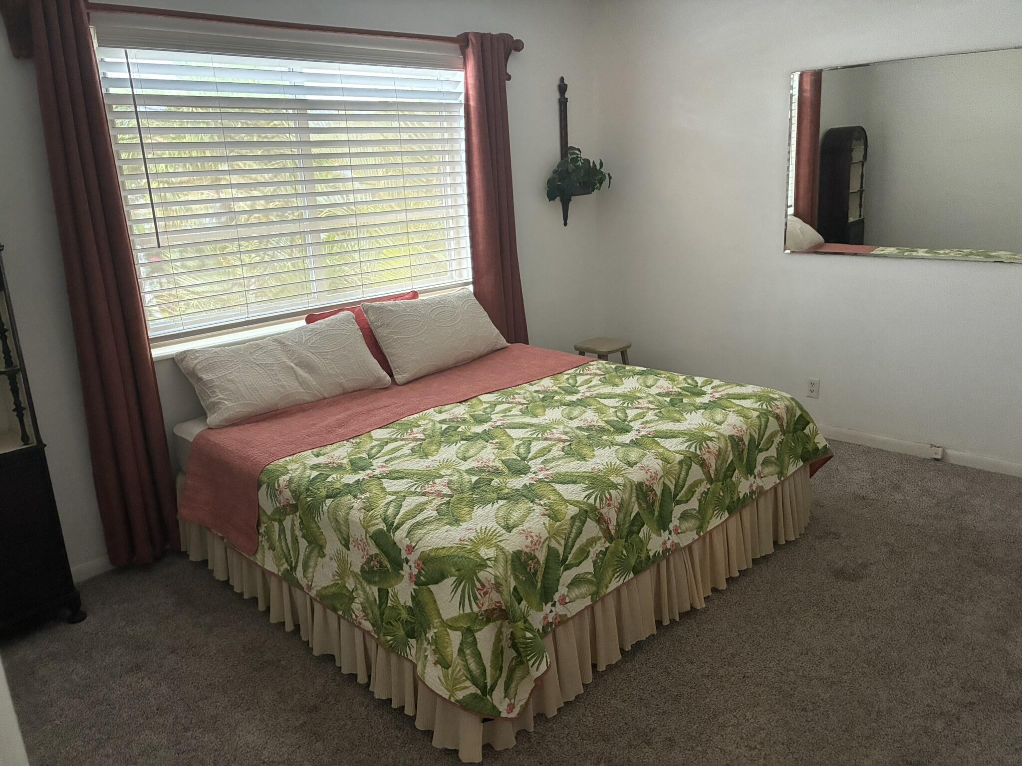 OAKLAND GROVE VILLAGE CONDO - Residential