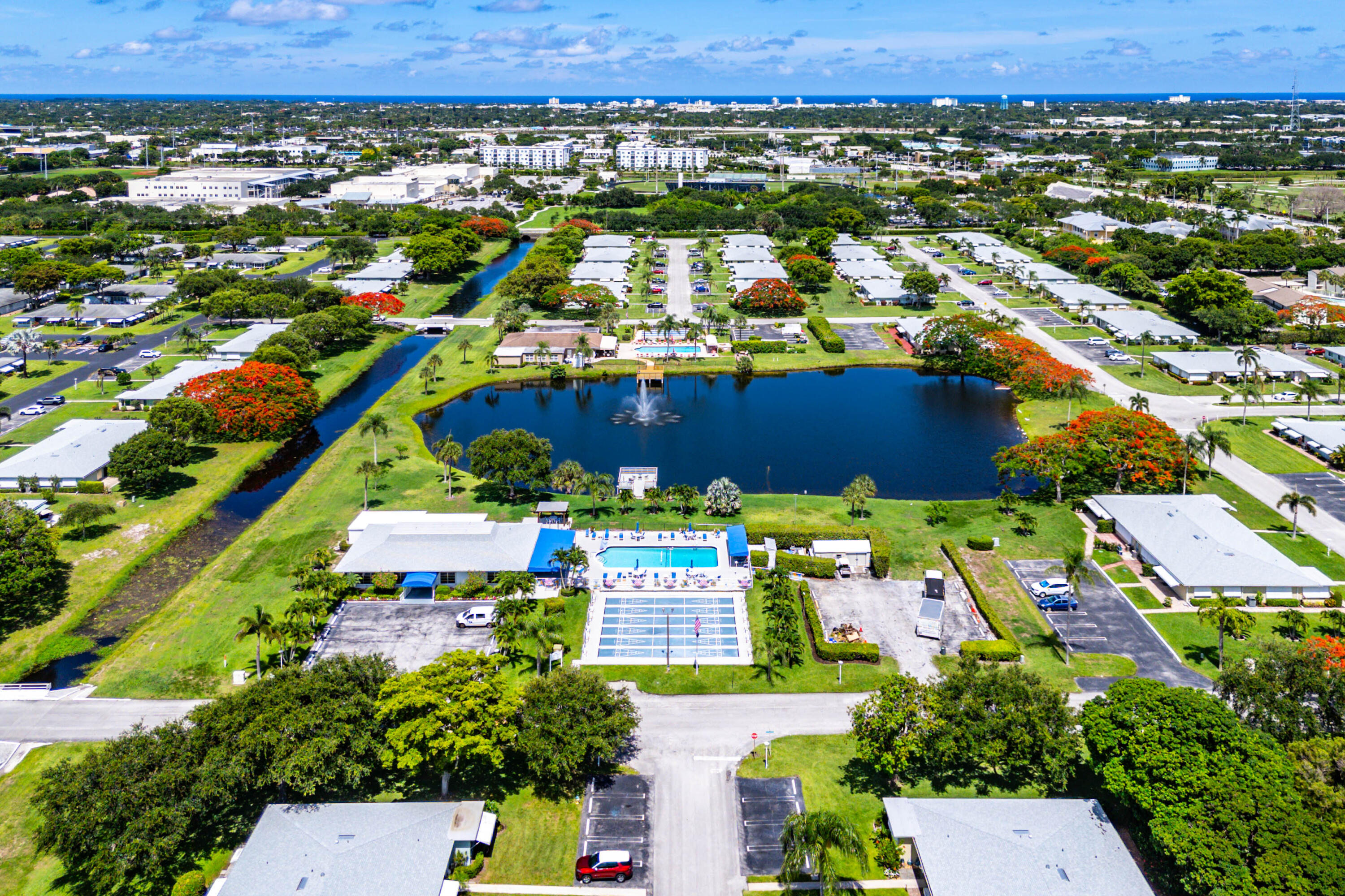 HIGH POINT OF DELRAY BEACH CONDO SEC I - Residential