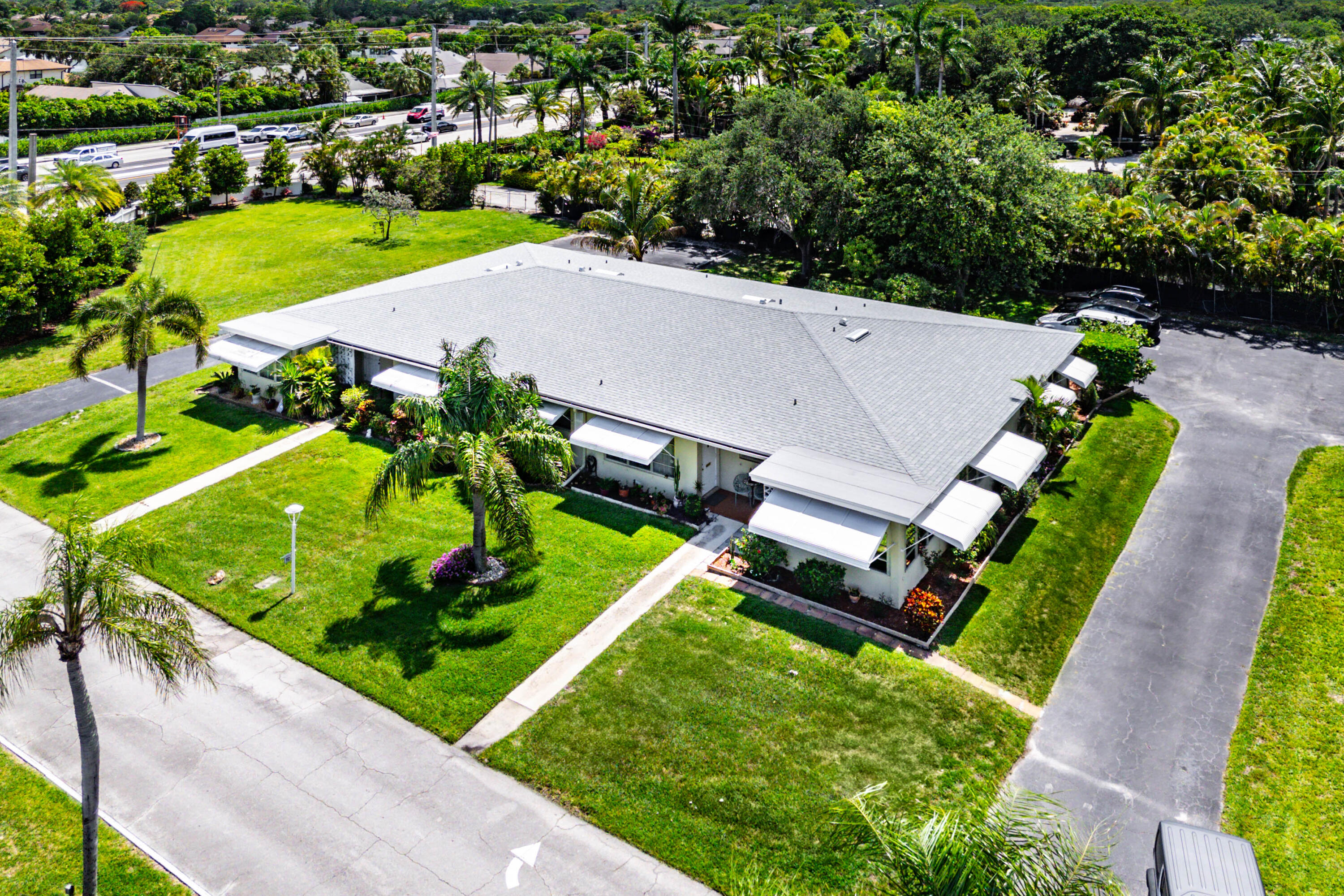 HIGH POINT OF DELRAY BEACH CONDO SEC I - Residential