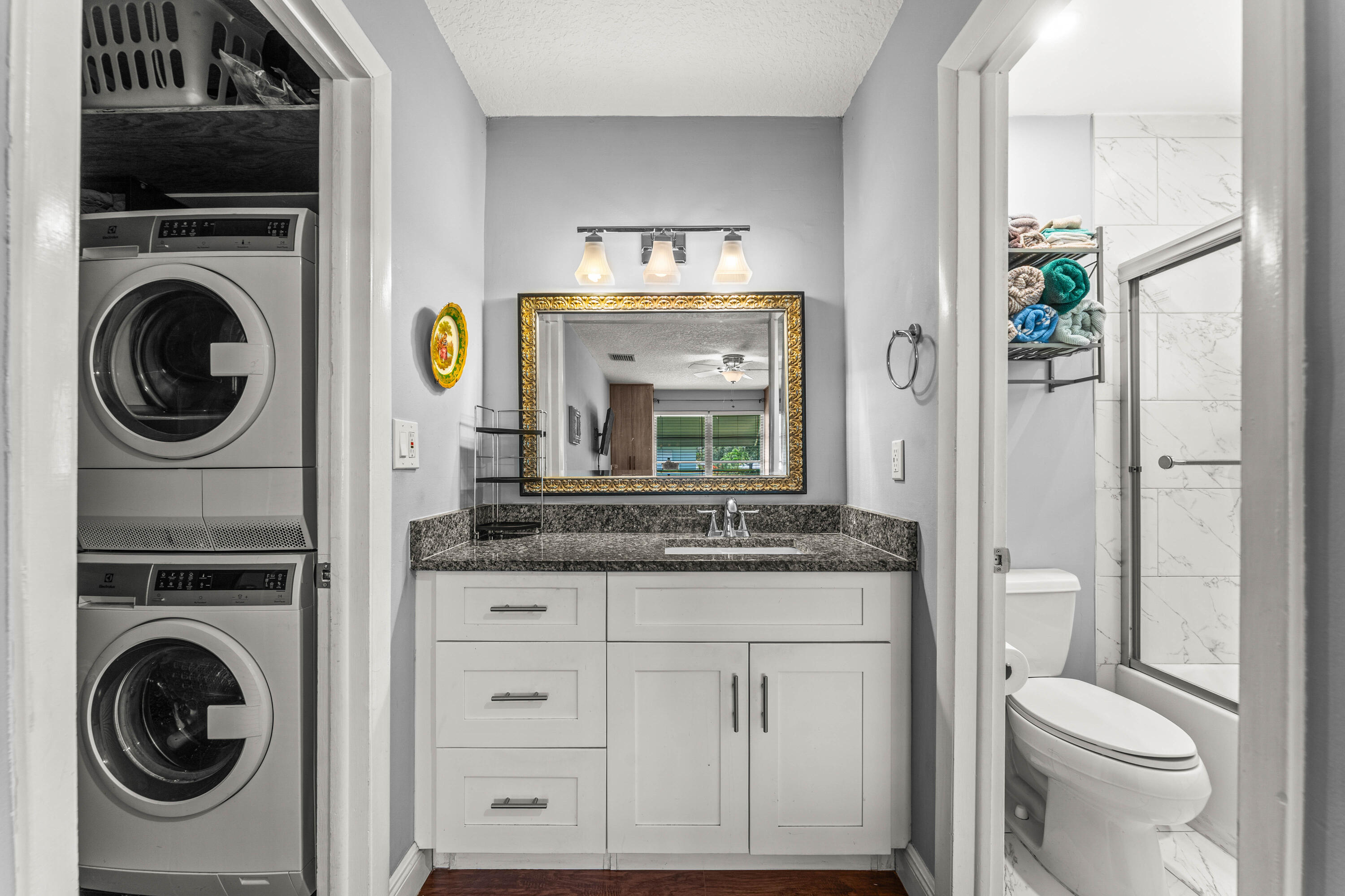 HIGH POINT OF DELRAY BEACH CONDO SEC I - Residential