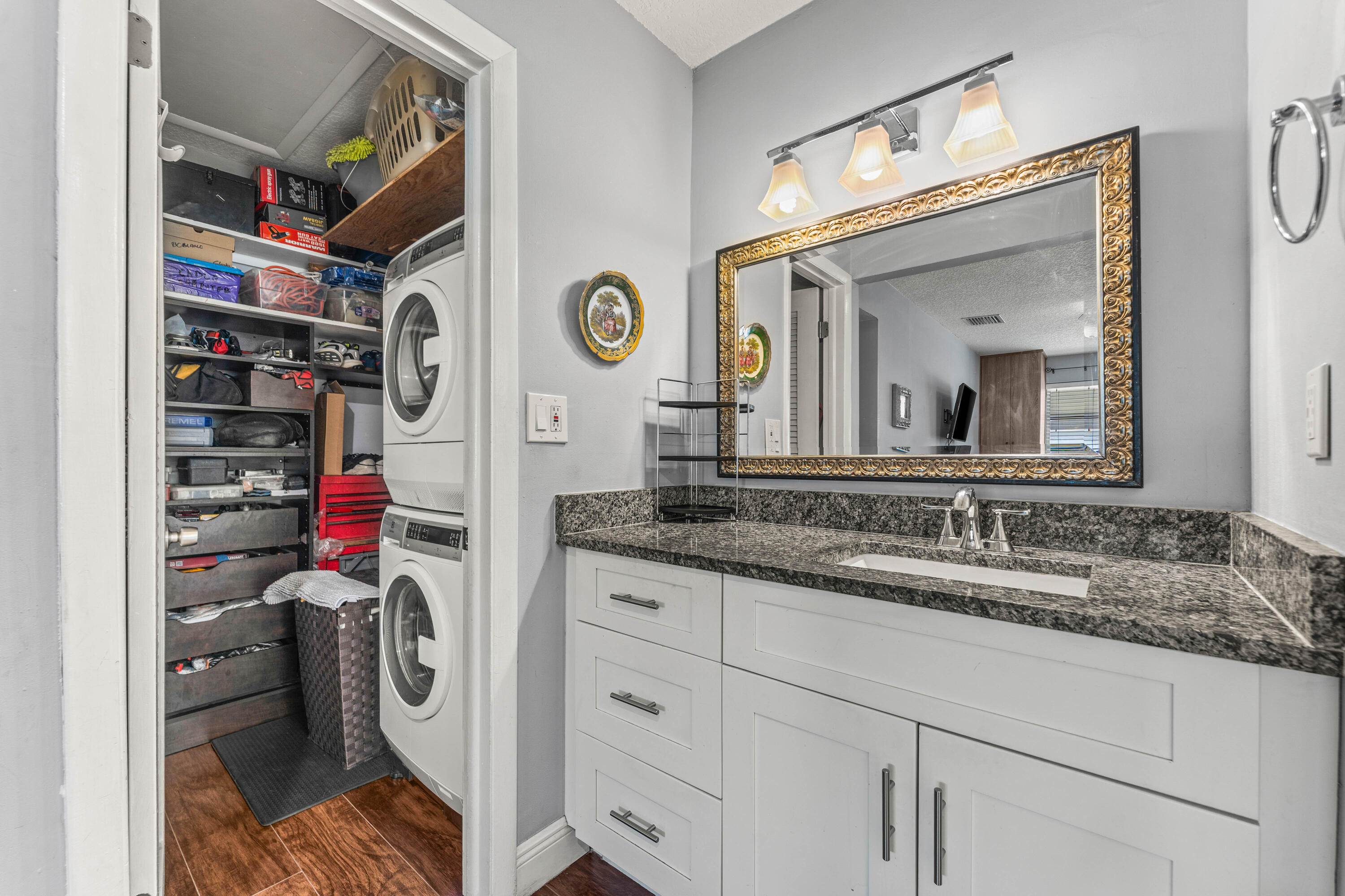 HIGH POINT OF DELRAY BEACH CONDO SEC I - Residential