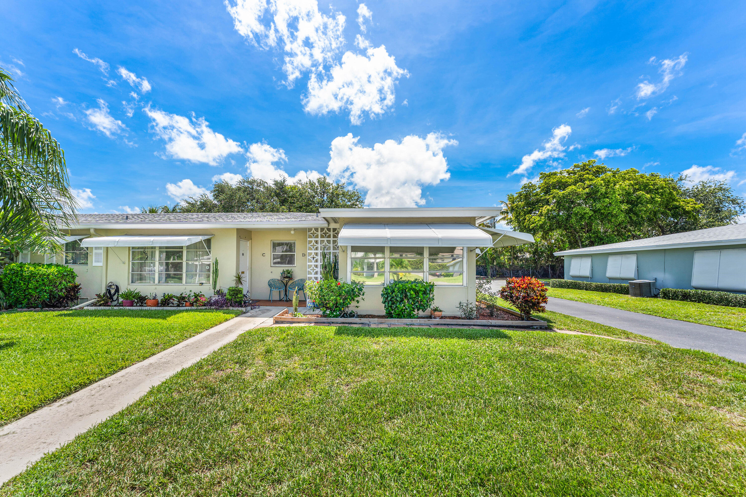 HIGH POINT OF DELRAY BEACH CONDO SEC I - Residential