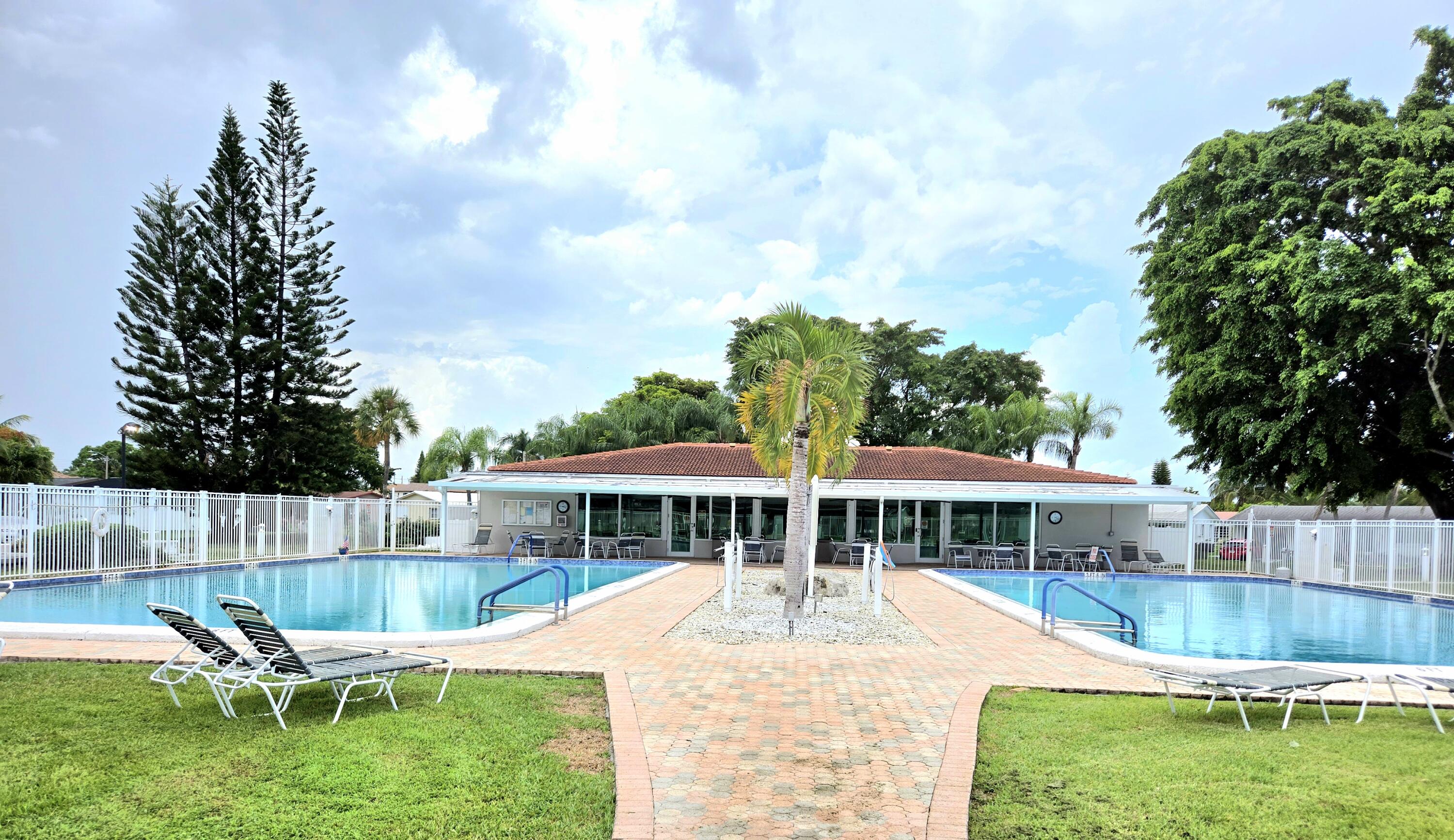 MAINLANDS OF TAMARAC LAKES - Residential