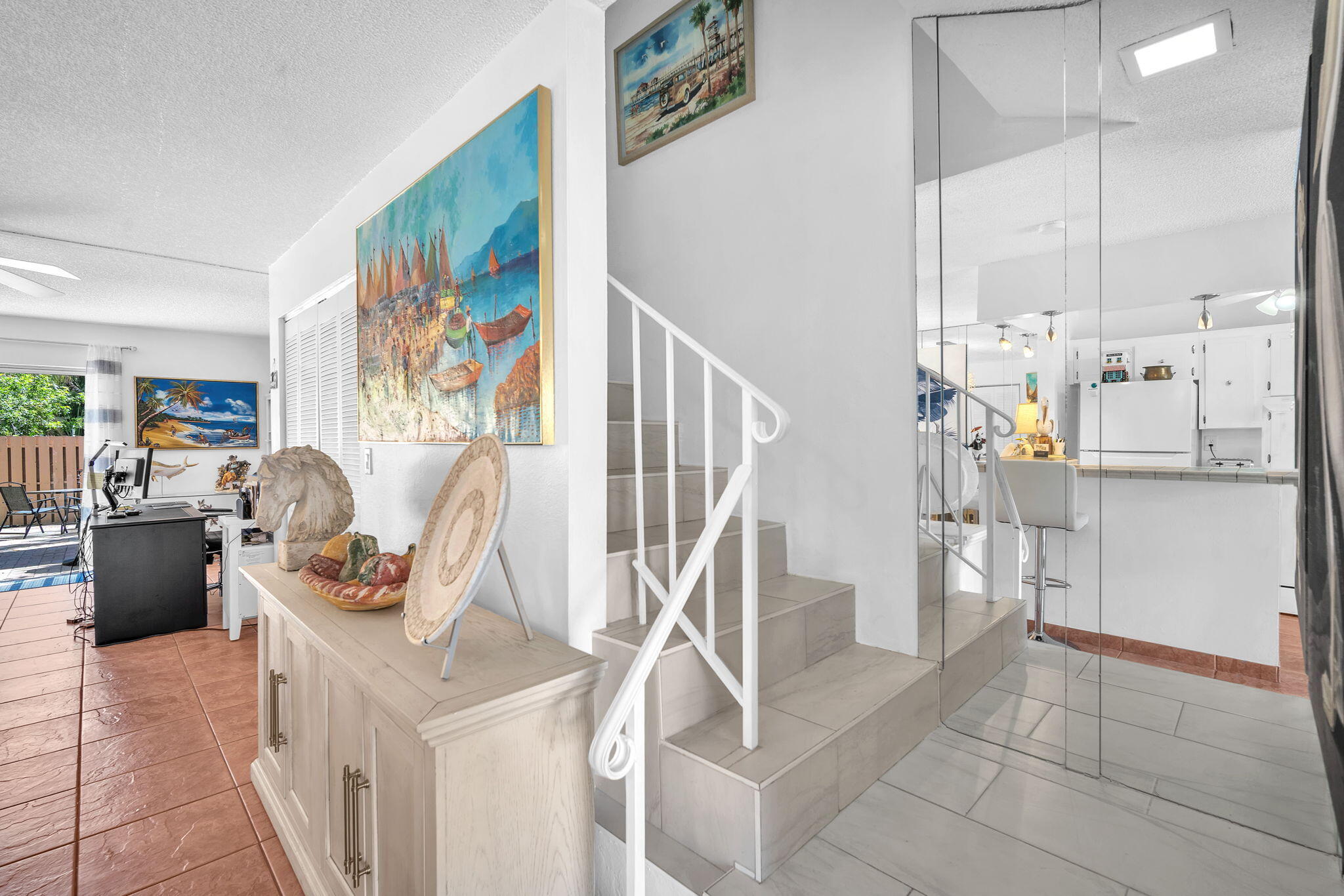 TOWNHOUSE EAST 1 CONDO - Residential