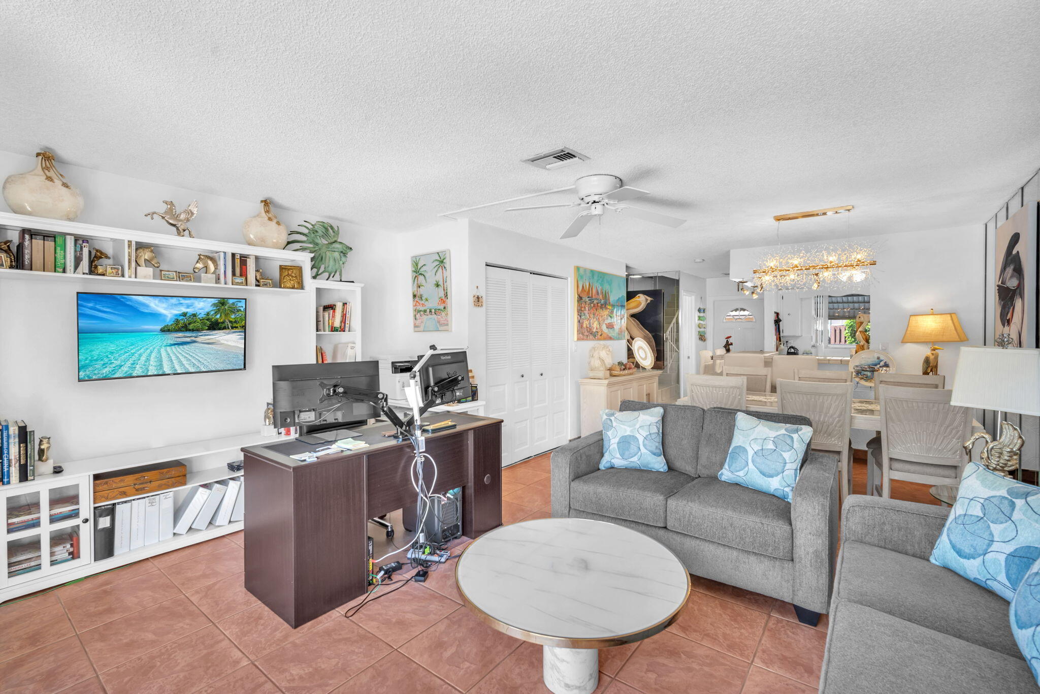 TOWNHOUSE EAST 1 CONDO - Residential